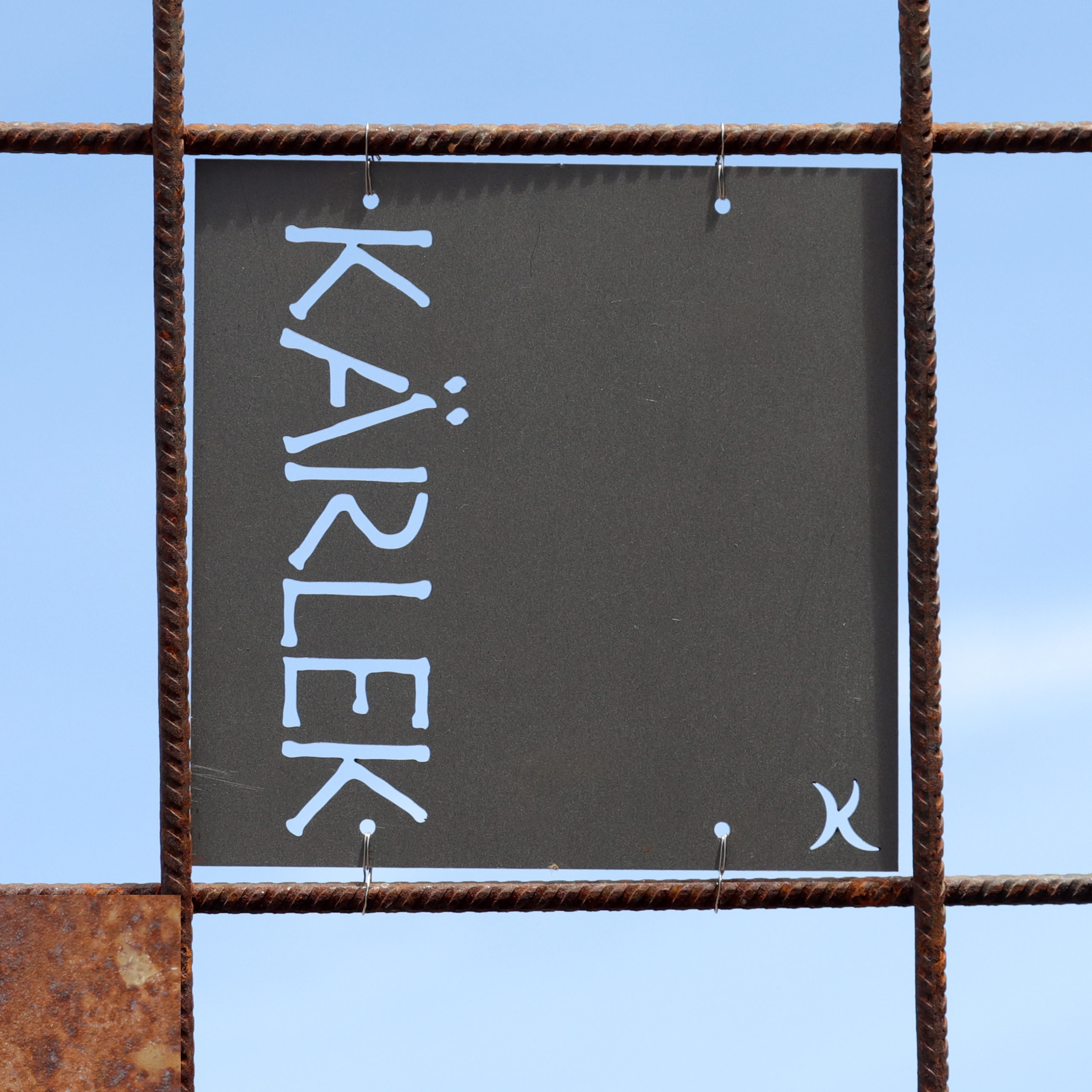 KÄRLEK rostar
