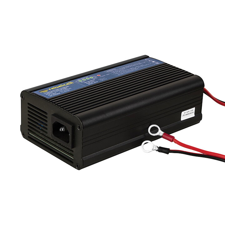 Paket med Rebelcell 12V70 och 12.6V10A laddare