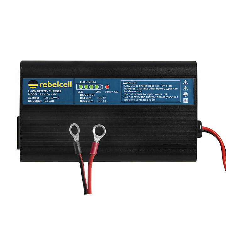 Paket med Rebelcell 12V70 och 12.6V10A laddare