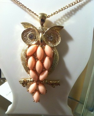 Halsband- Uggla