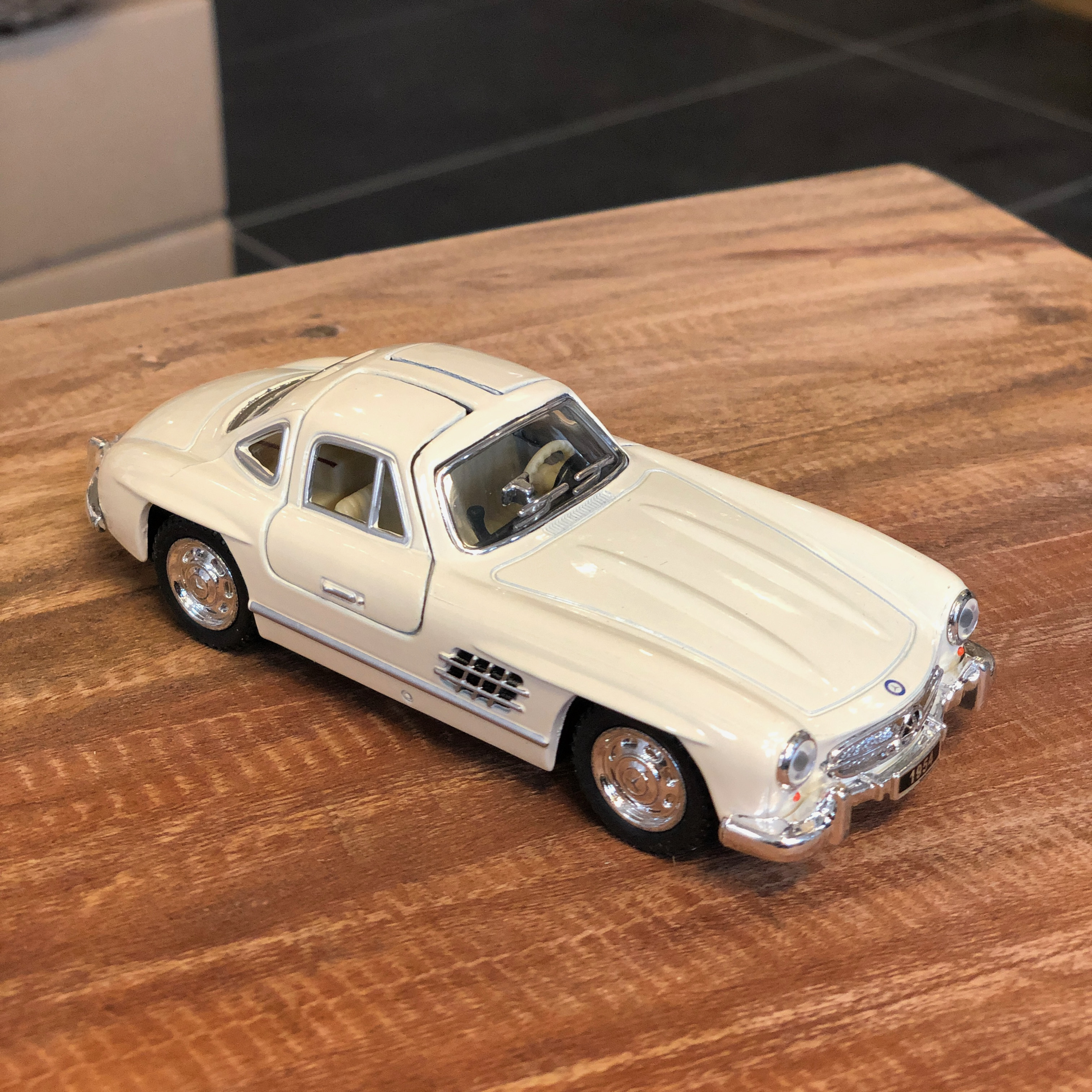 Mercedes Benz 300SL - leksaksbil - 4