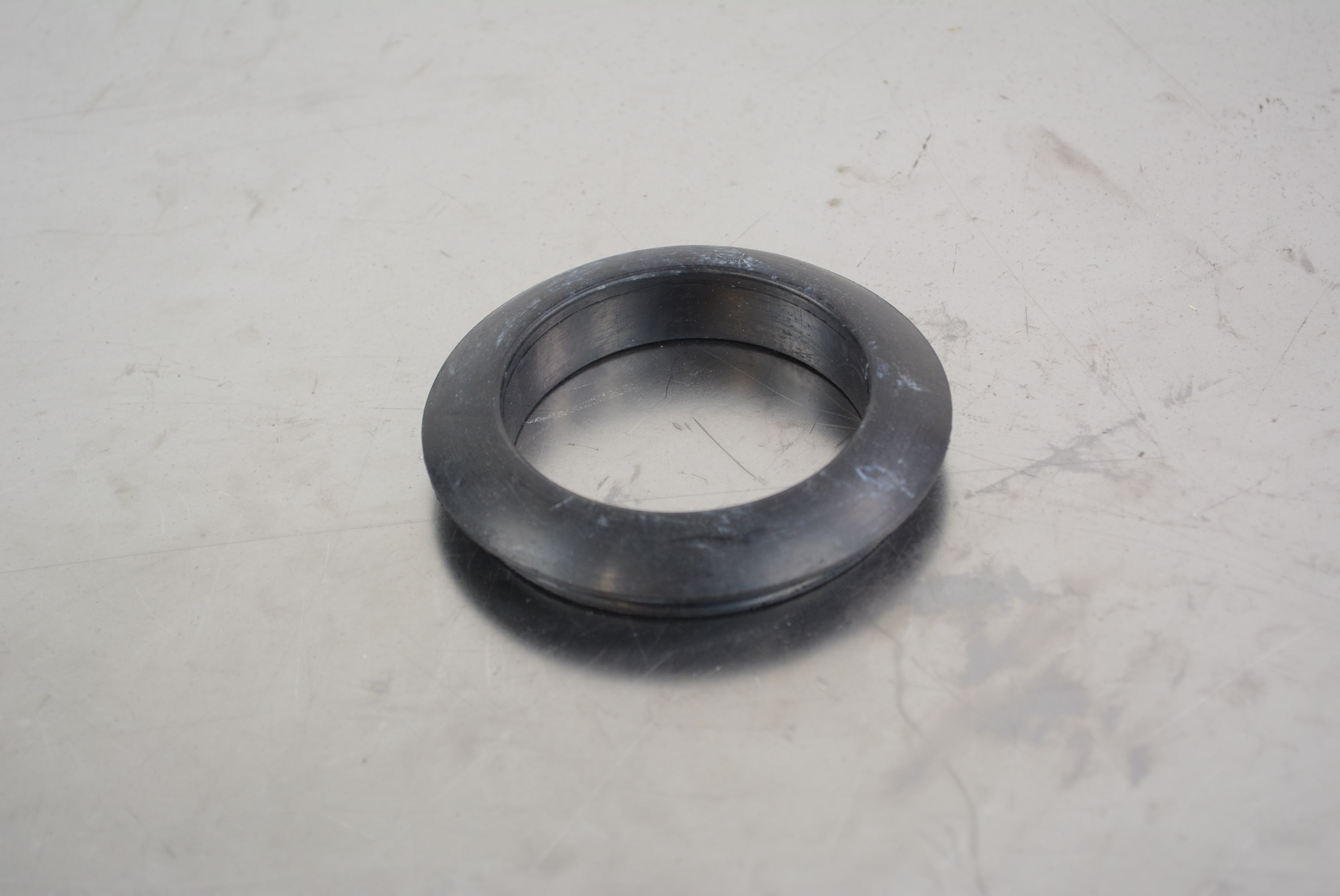 Fuel Tank Grommet 37-40