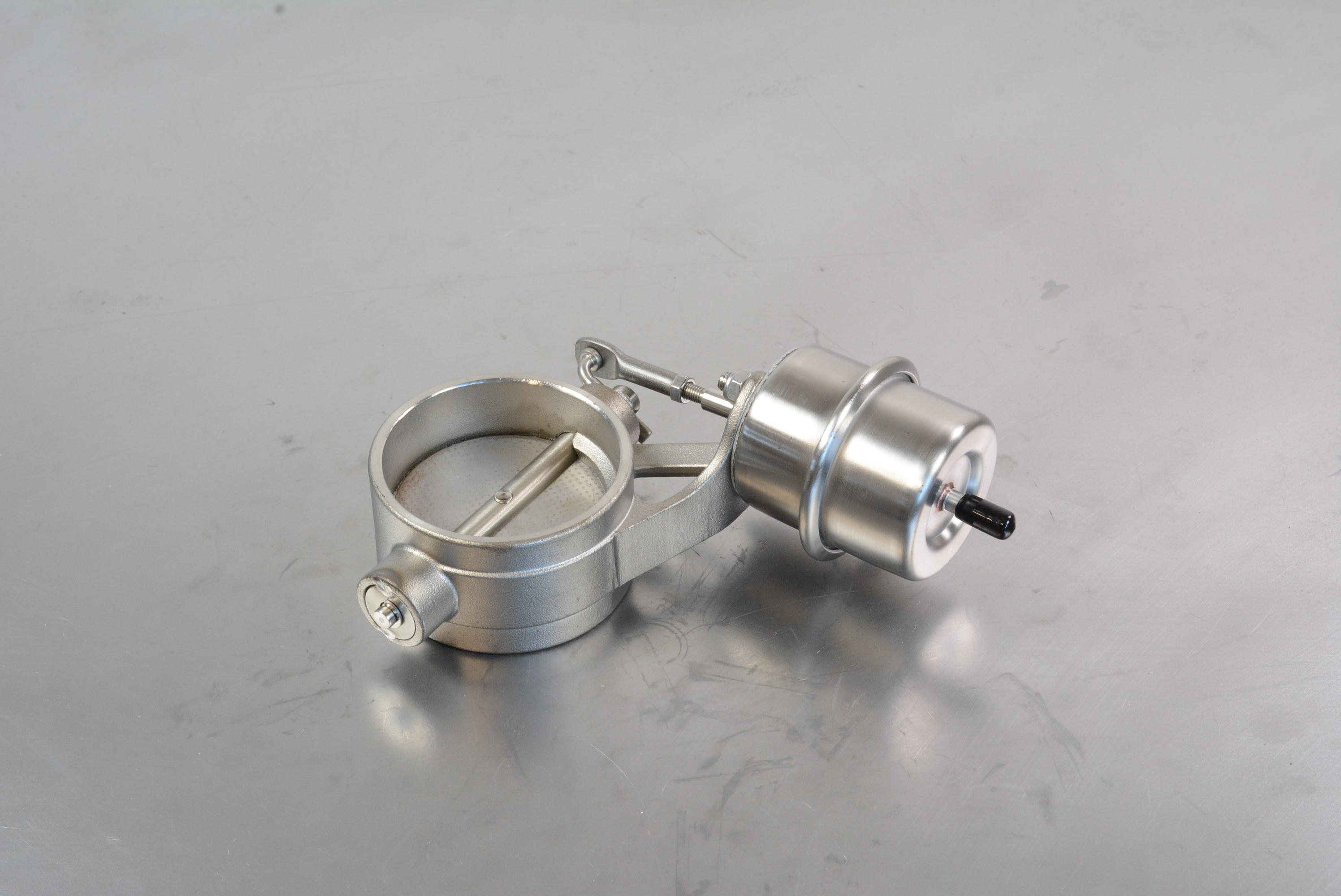 Cutouts 2,5" Vacuum controlled - 2