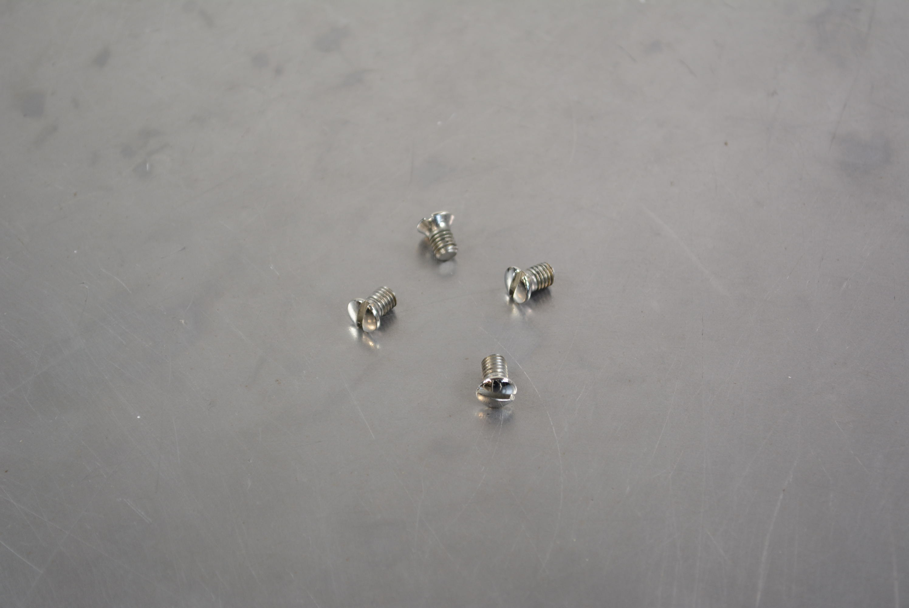 Windshield Frame Screw Kit 28-31