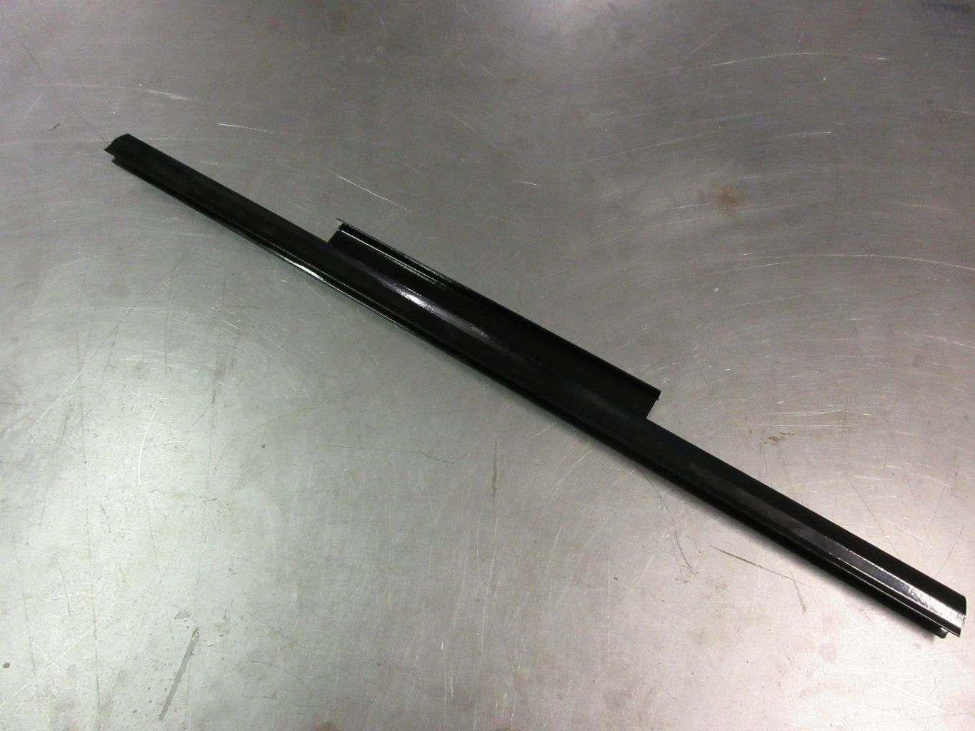 Metallkanaler Dörrutor 28-31