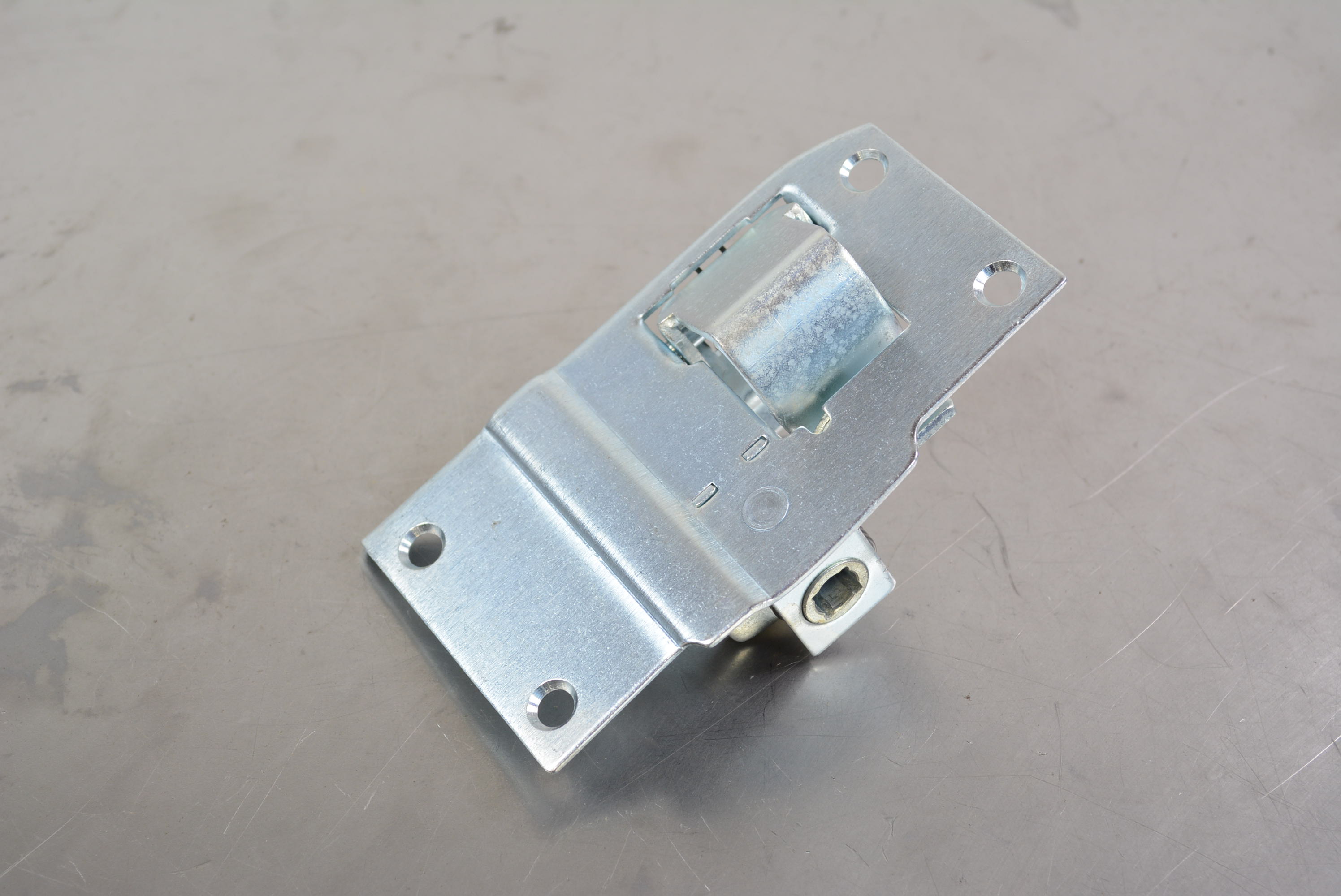 Door Latch 28-29 RH