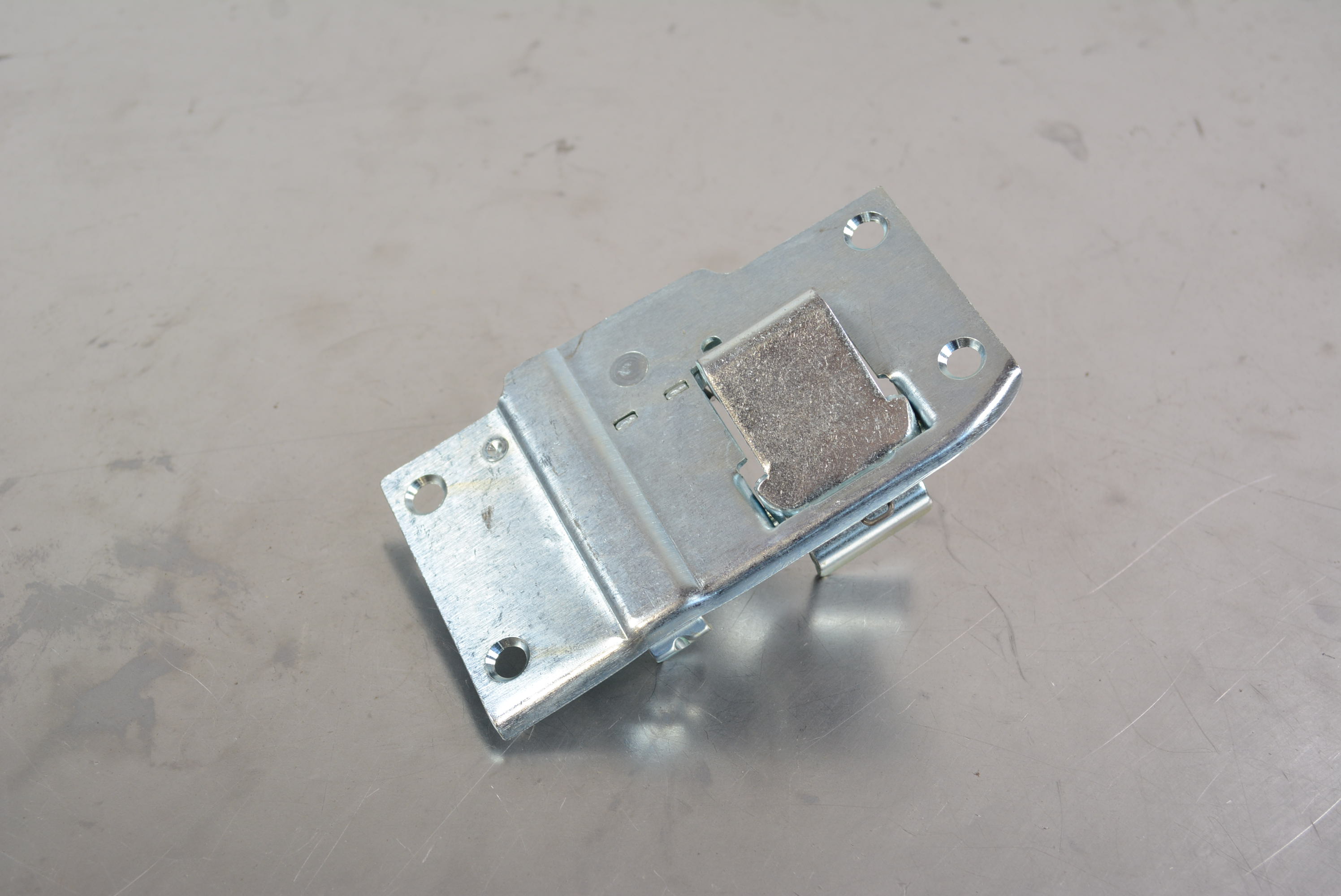 Door Latch 28-29 LH