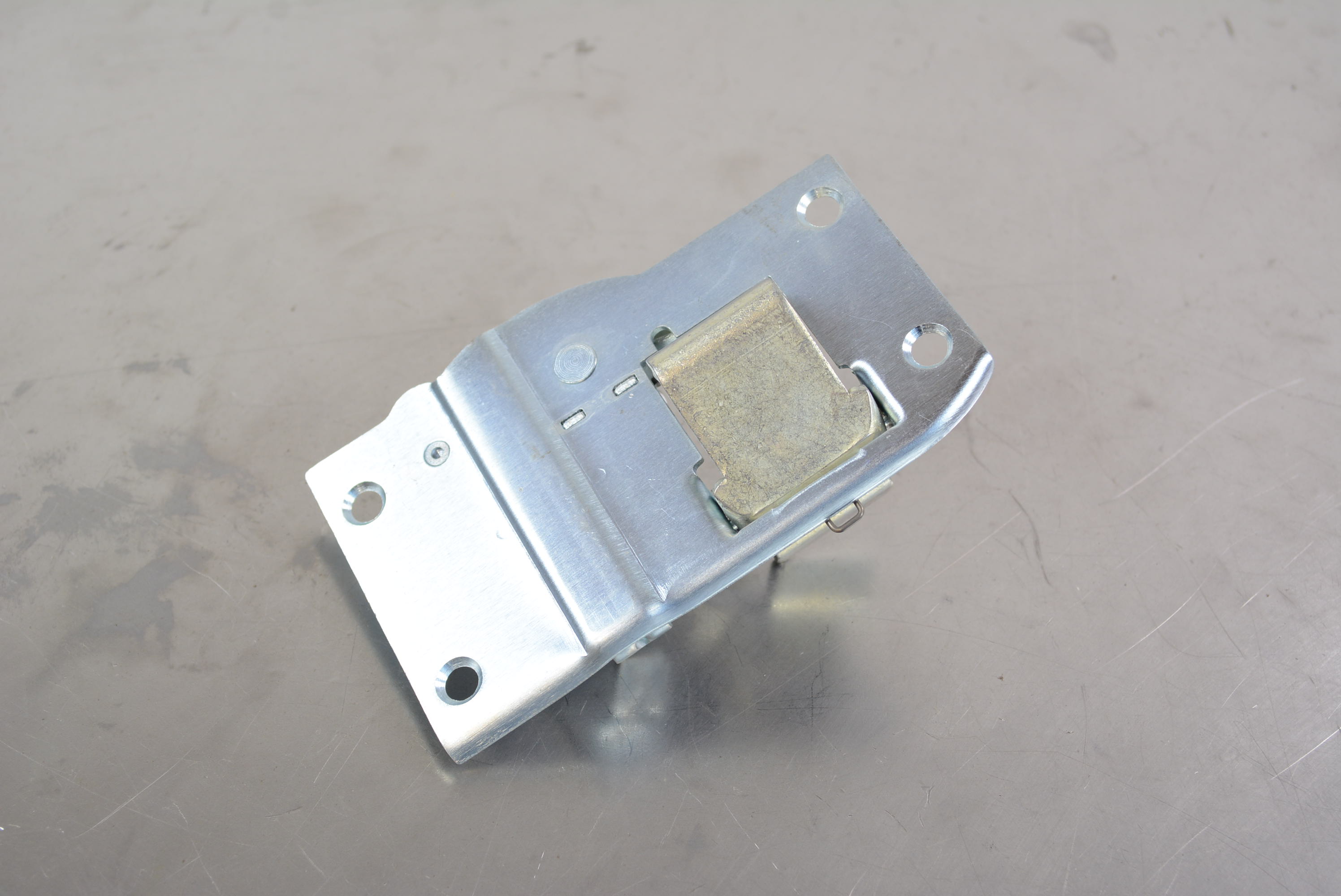 Door Latch 30-31 LH
