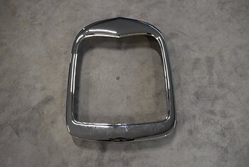 Kylarmaskering 28-29 Slät Krom
