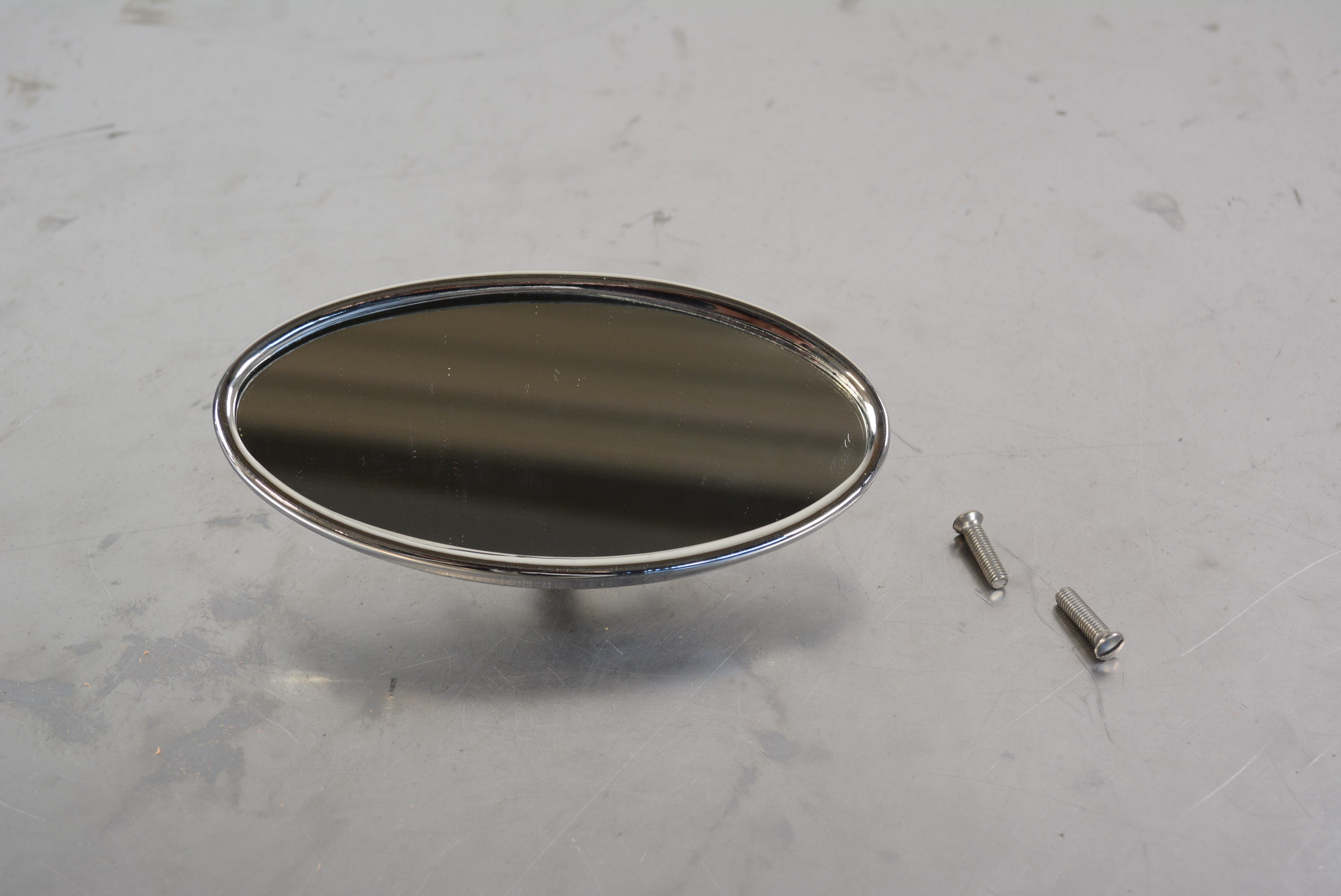 Inside Rear View Mirror -32 Oval Open