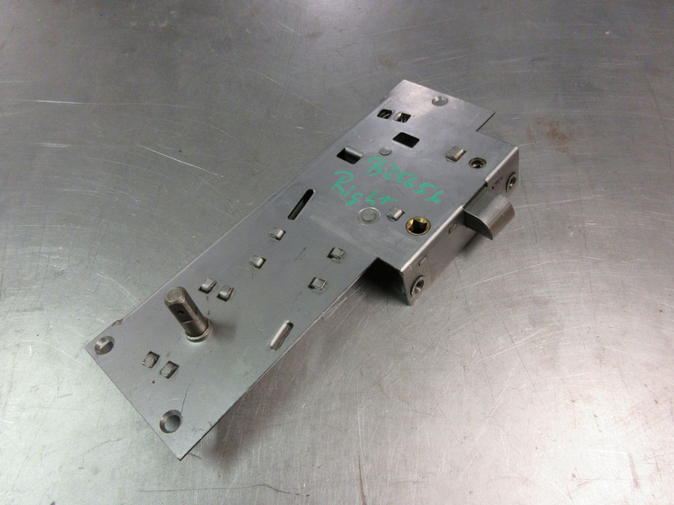Door Latch Mechanism -32 3W RH