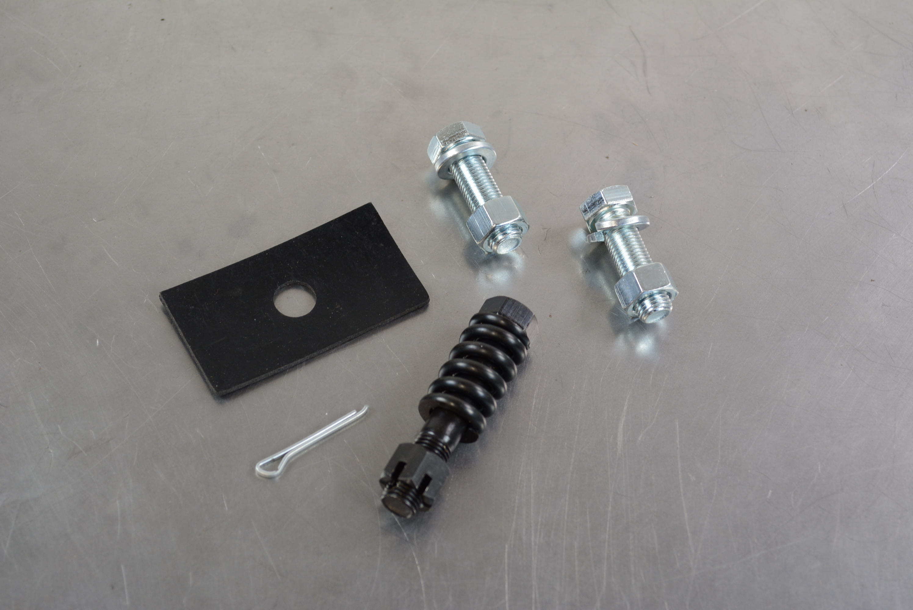 Gas Tank Mounting Kit 32-38