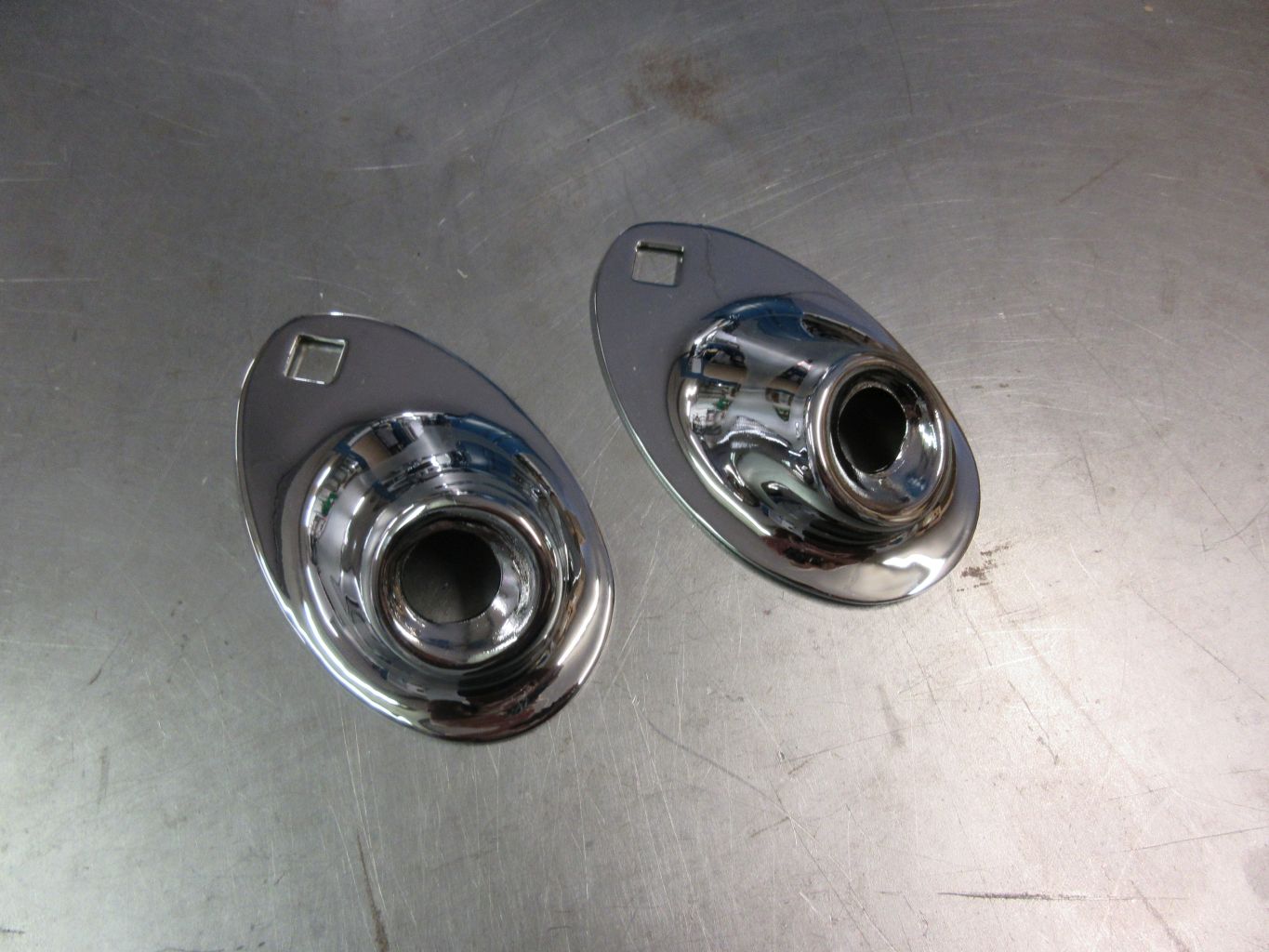 Head light stands 33-34