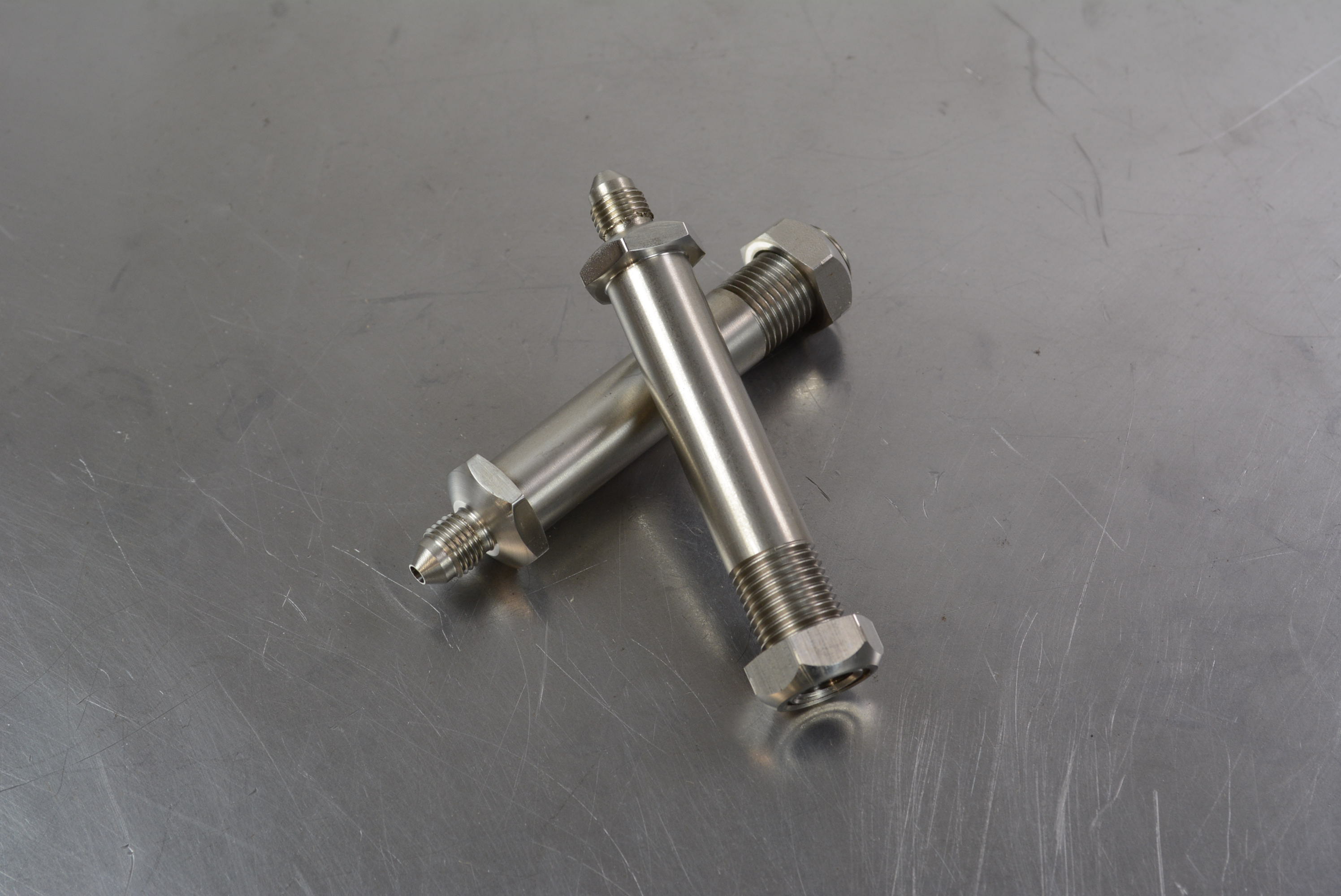 Thru-frame Fitting Brake Lines 2-3/8´´