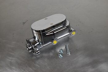 Master Cylinder  1´´ Bore 3/8´´ 