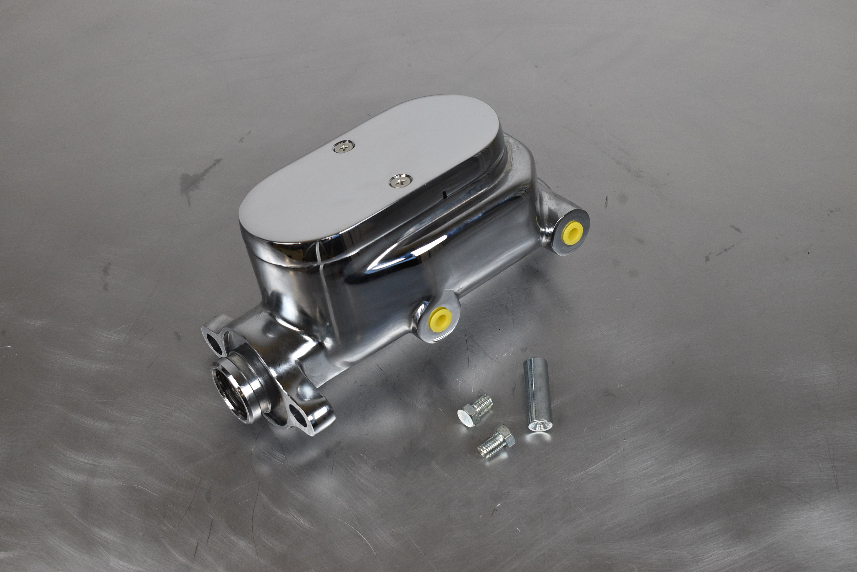 Master Cylinder 1-1/8´´ Bore 3/8´´