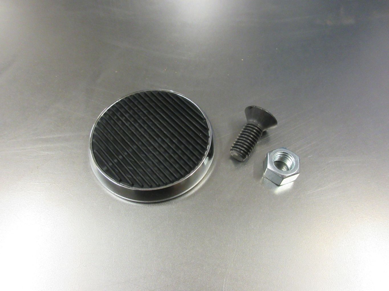 Pedal Round Rubber/Chrome