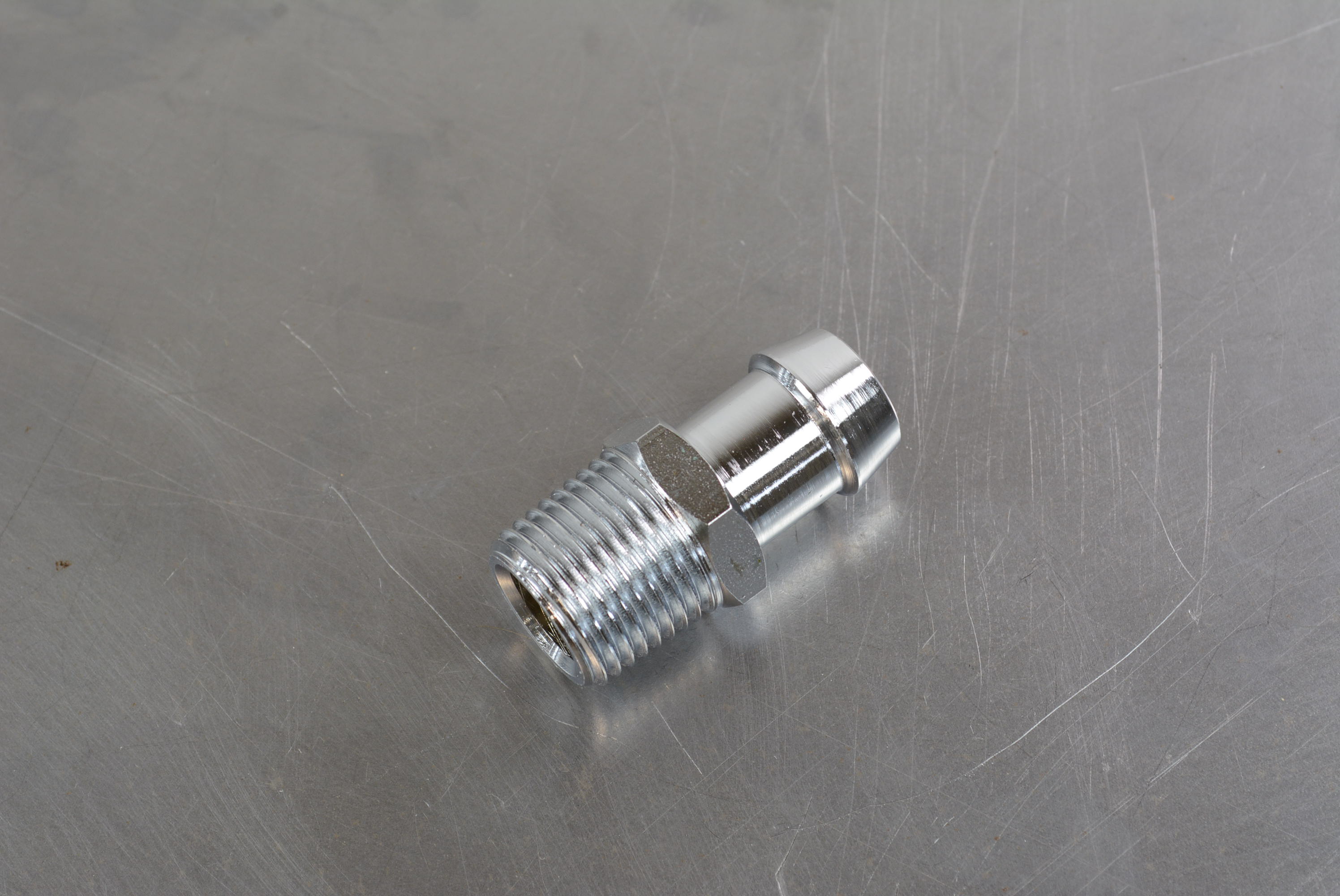 Slanganslutning 1/2´´NPT - 5/8´´ Slang