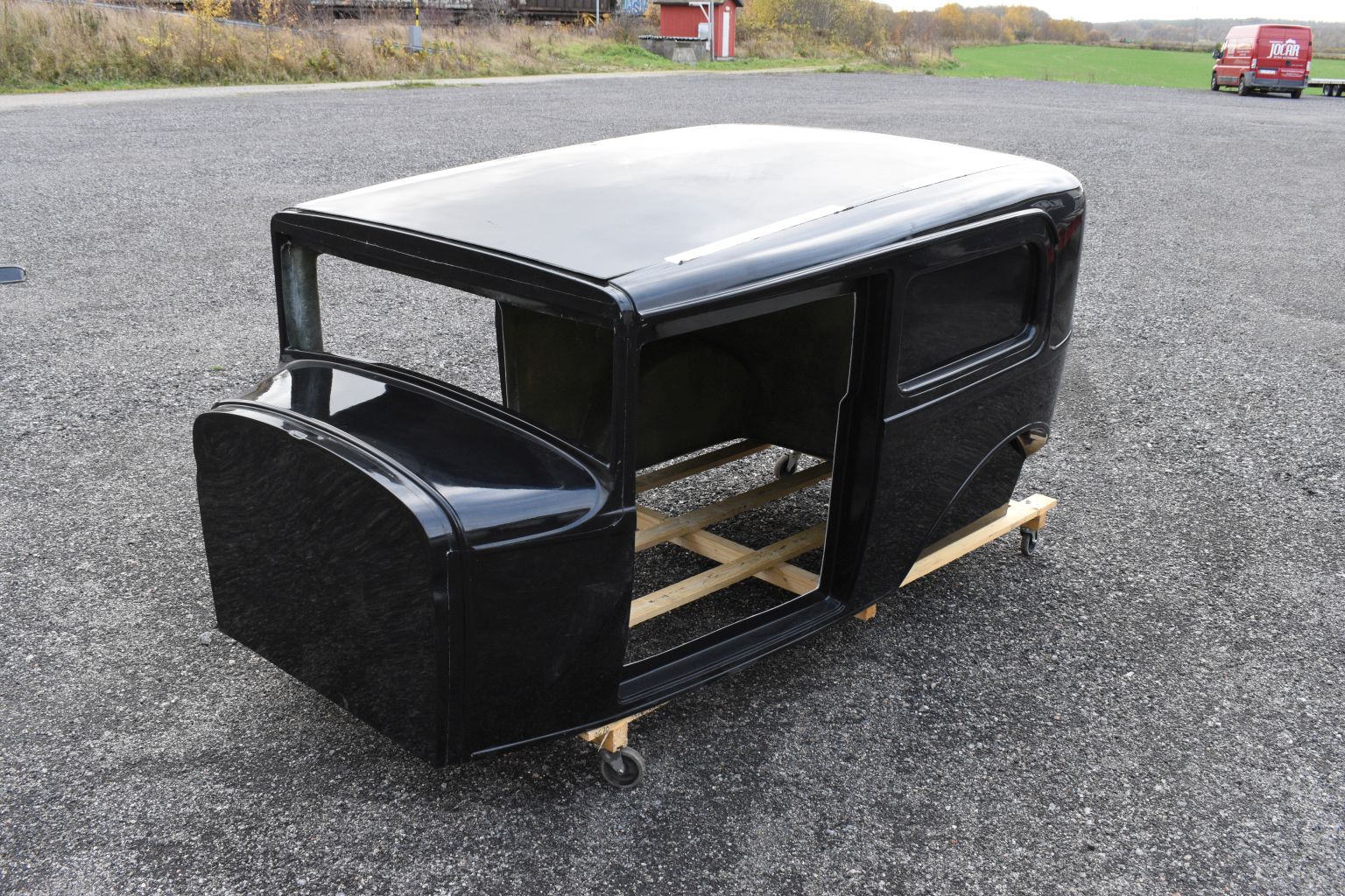 Fiberglass Body -31 Tudor - 3