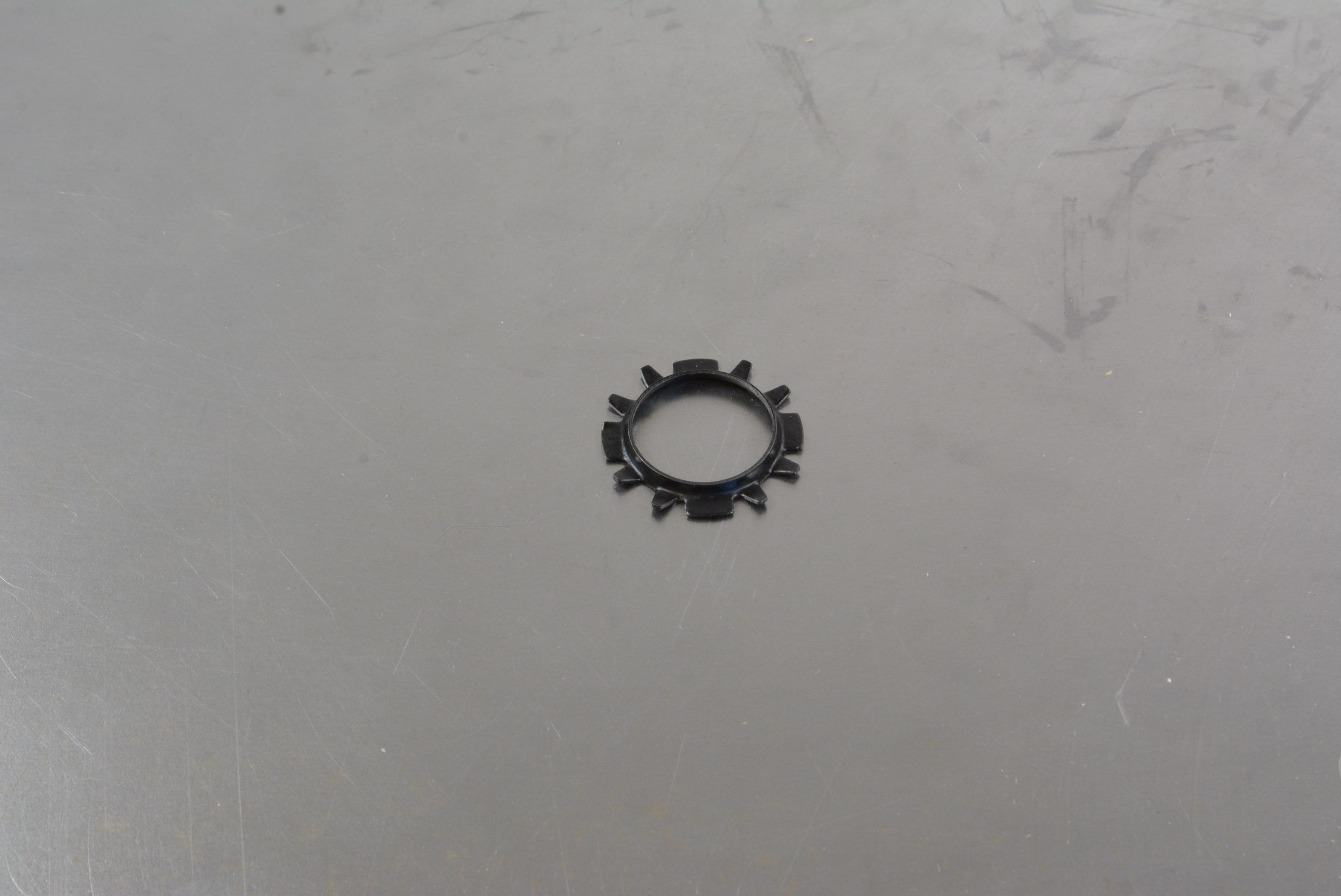 Retaining Clip Pinion Bearing Ford 8"