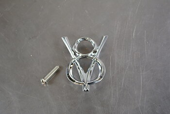 Head lamp bar emblem 1932