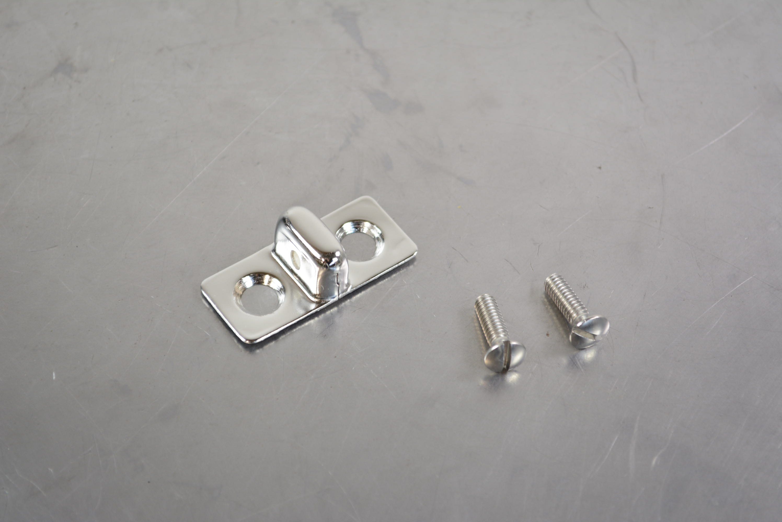 Male Dovetail 32-36 Open Cars