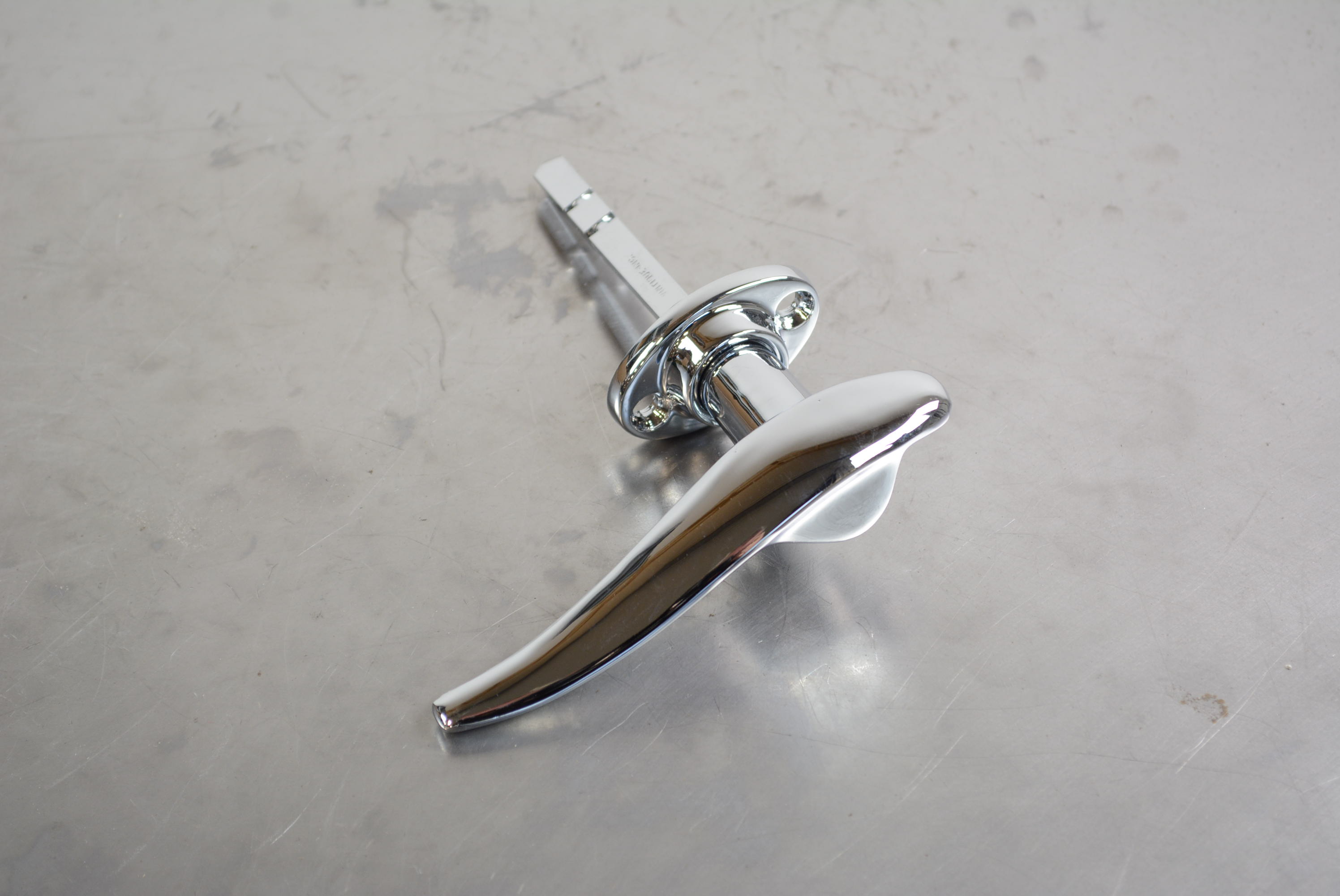 Outside Door Handle -32 3W & 33-34 RH