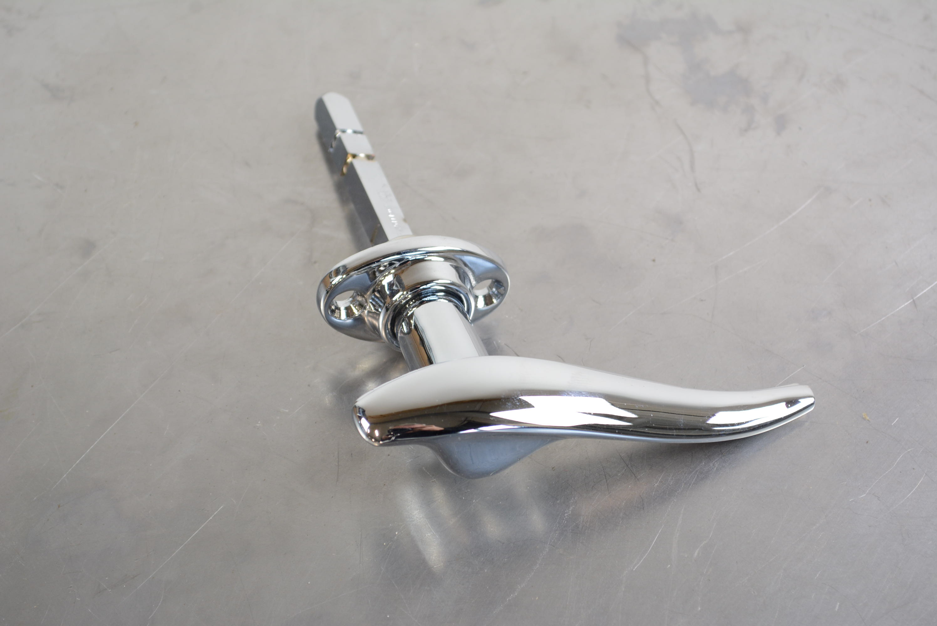 Outside Door Handle -32 3W & 33-34 LH