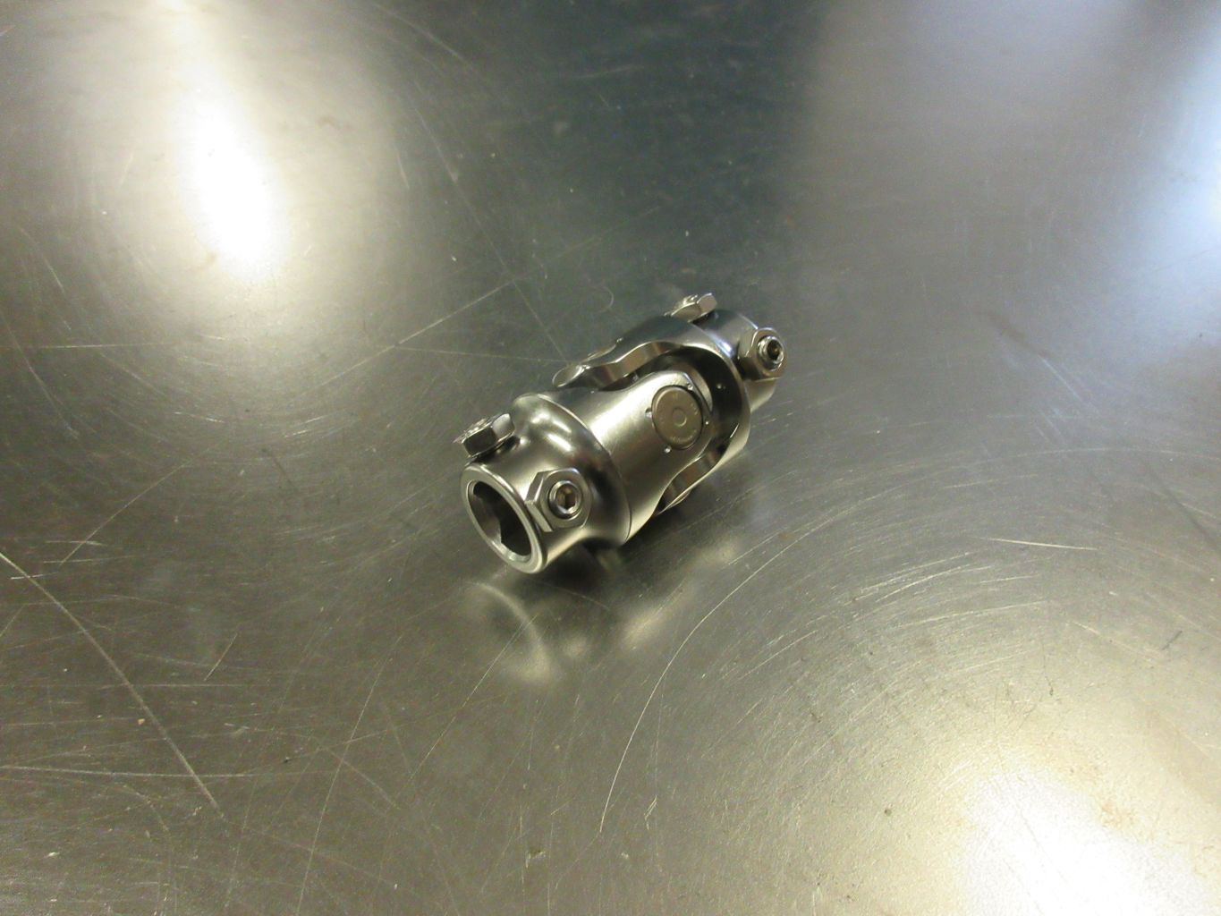 Steering U-Joint Polished 3/4´´DD x 1´´-48
