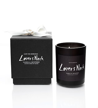 Lover's Neck Scented Candle