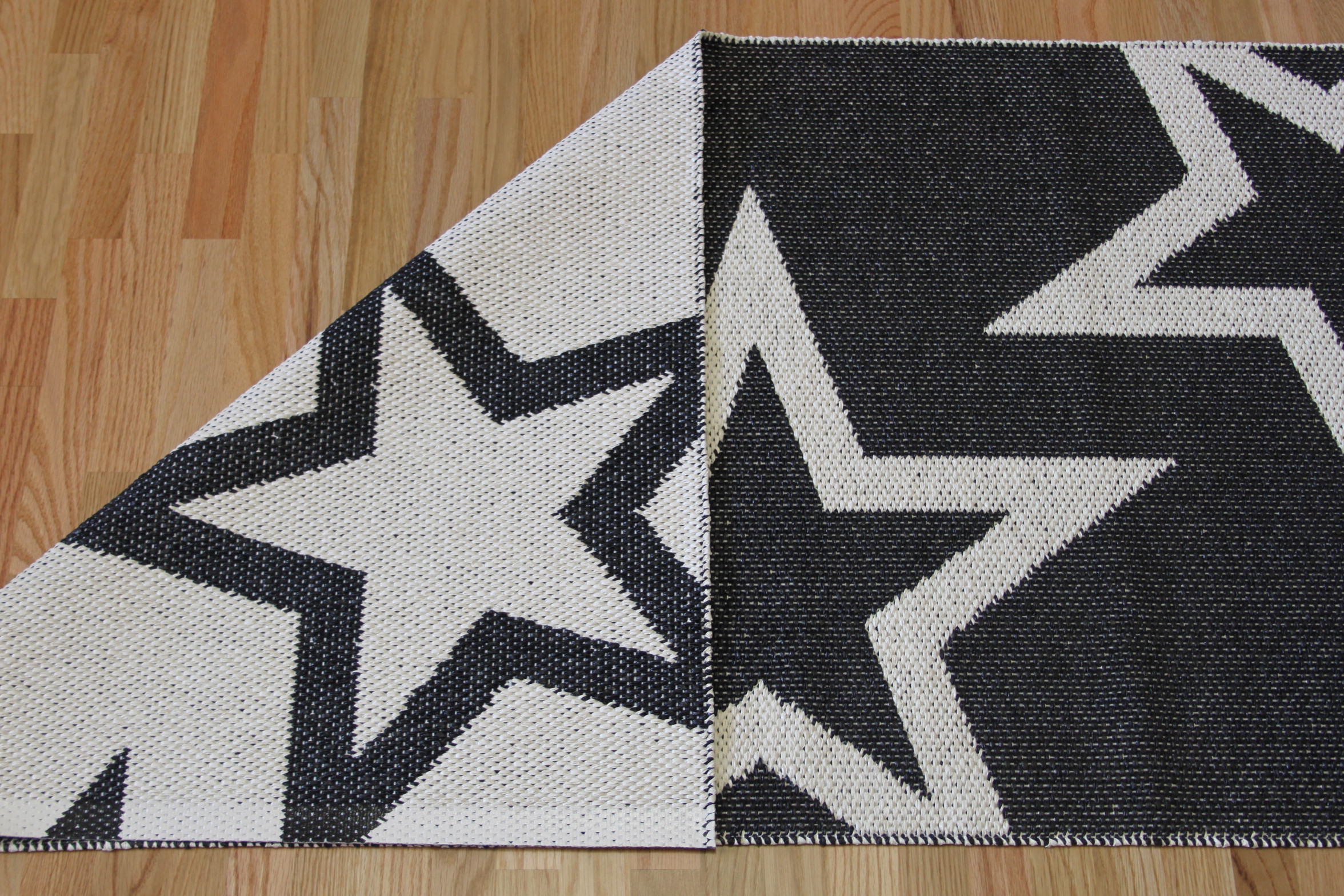 Parad Svart - 3