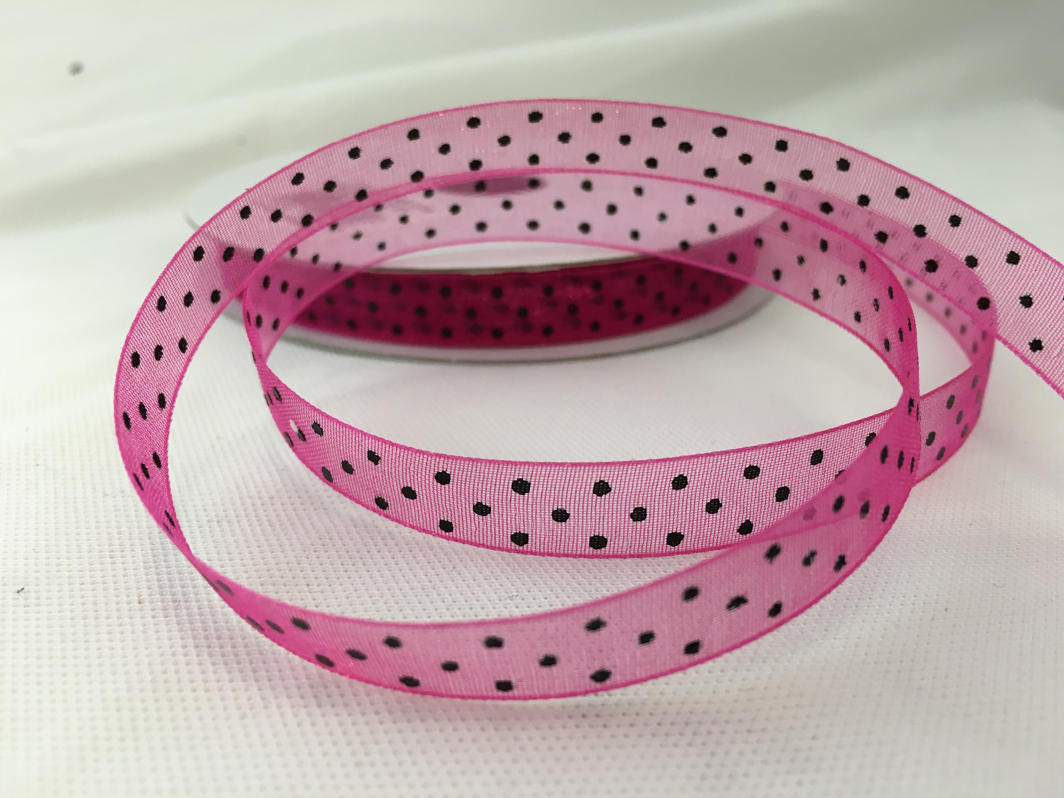 Band Prickigt Organzaband Cerise 22M