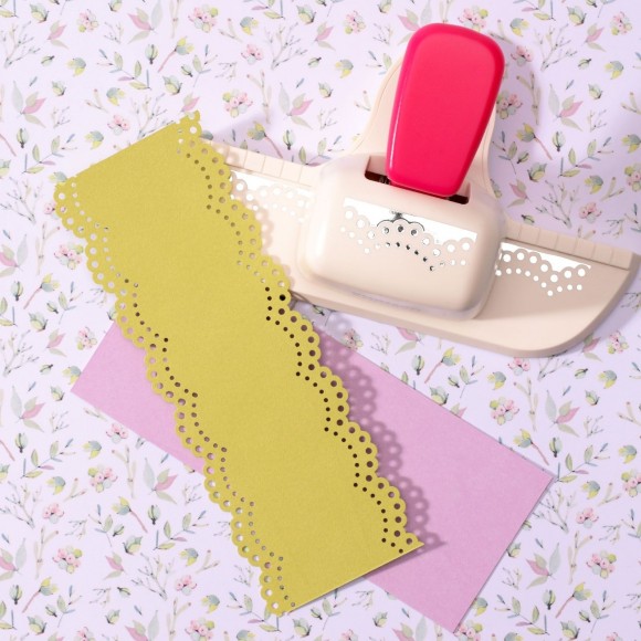 Punch Lace Border - 4