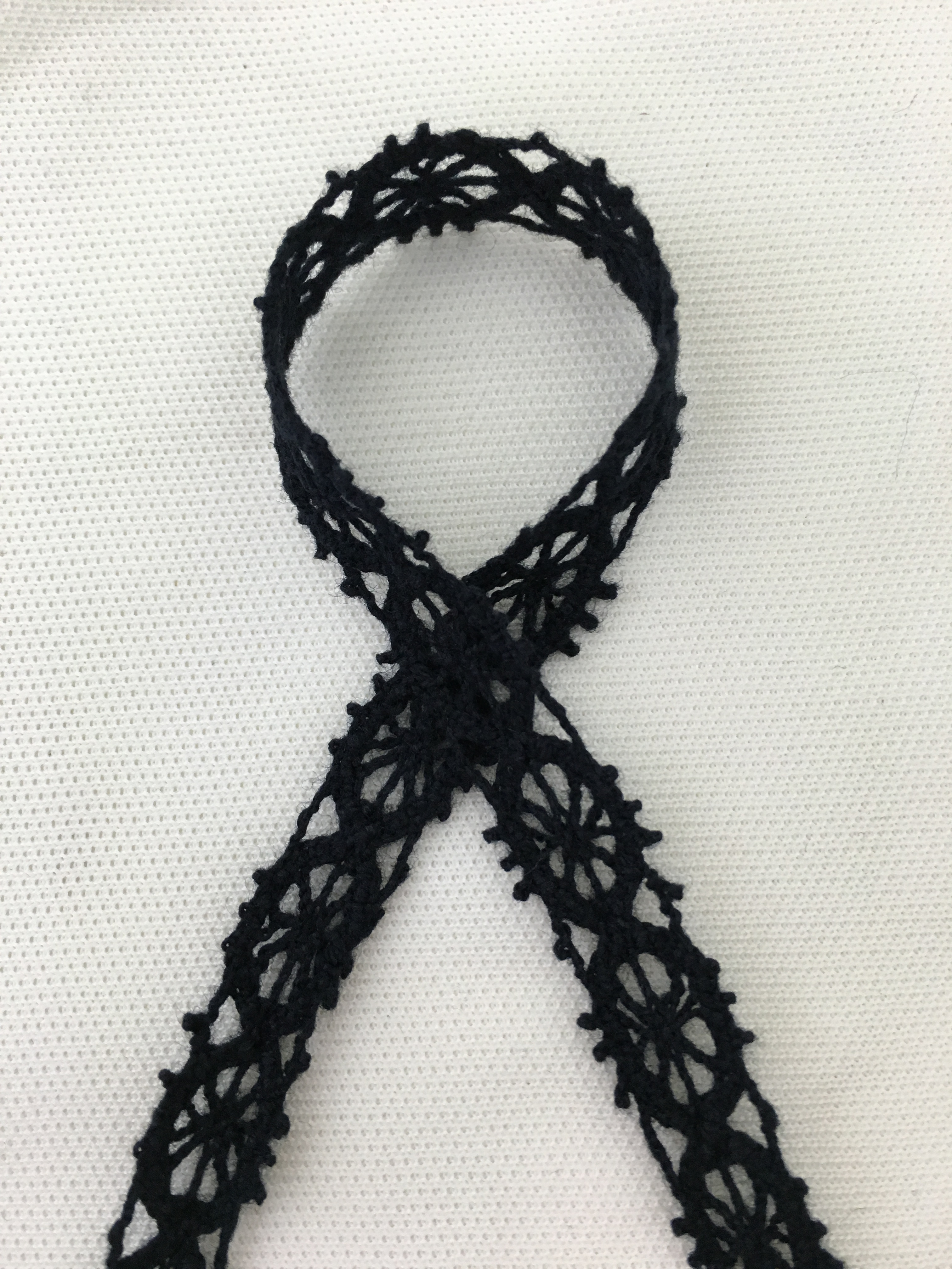 Band  Poppy Lace Svart 1M