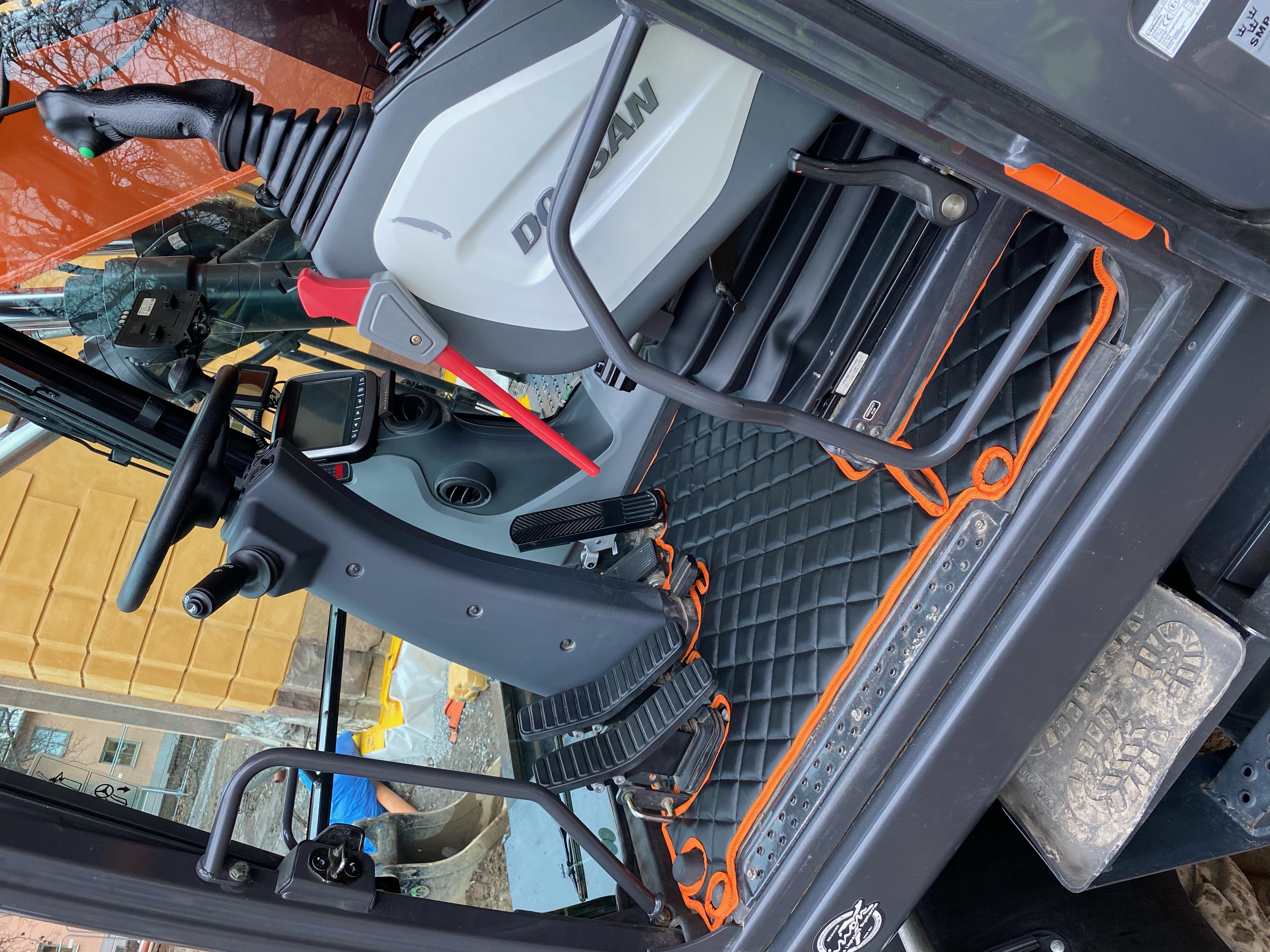 Golvmatta Doosan DX140-DX170W-5 - Diamant - 8