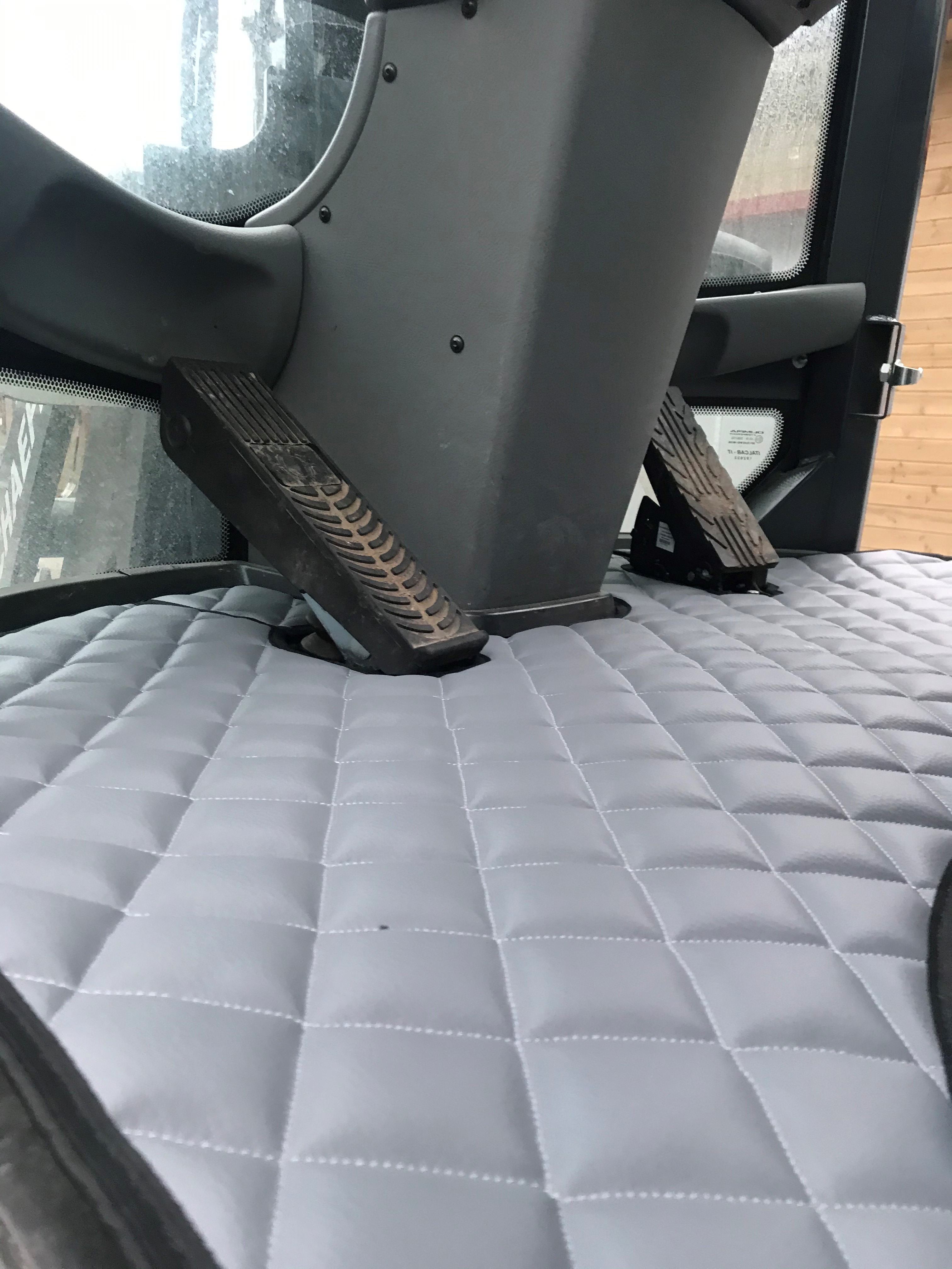 Golvmatta Schaeff - Terex - Yanmar - Diamant - 5