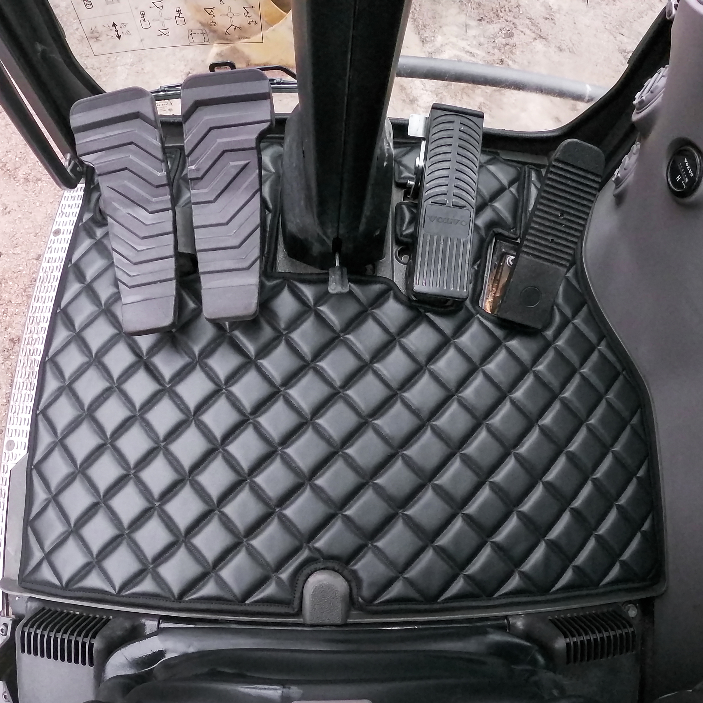 Golvmatta Volvo EW(R)150E - EW180E Diamant - 2
