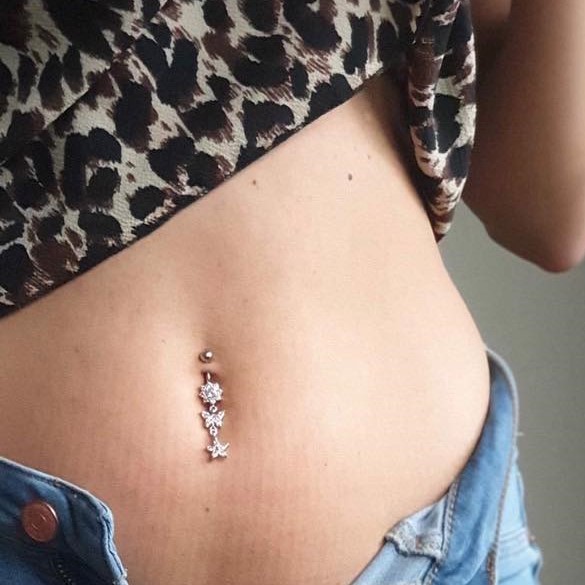 Navelpiercing - blommor med fjäril med kristaller - 2