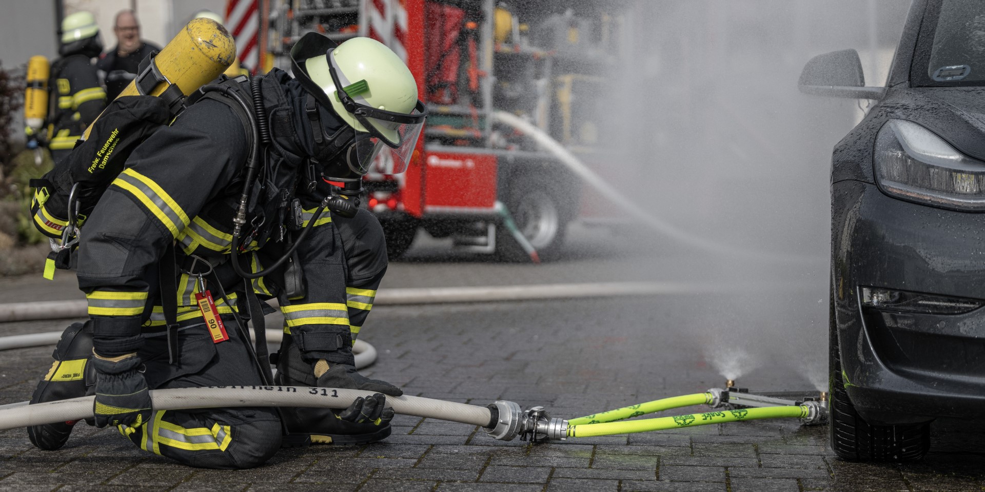 Brannslange SNAKE for slukking av brann i El-biler, kontainer kjøling og dekontaminering - 6