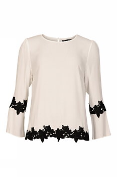 Blouse Viskos med svart spets på ärmar MICHA