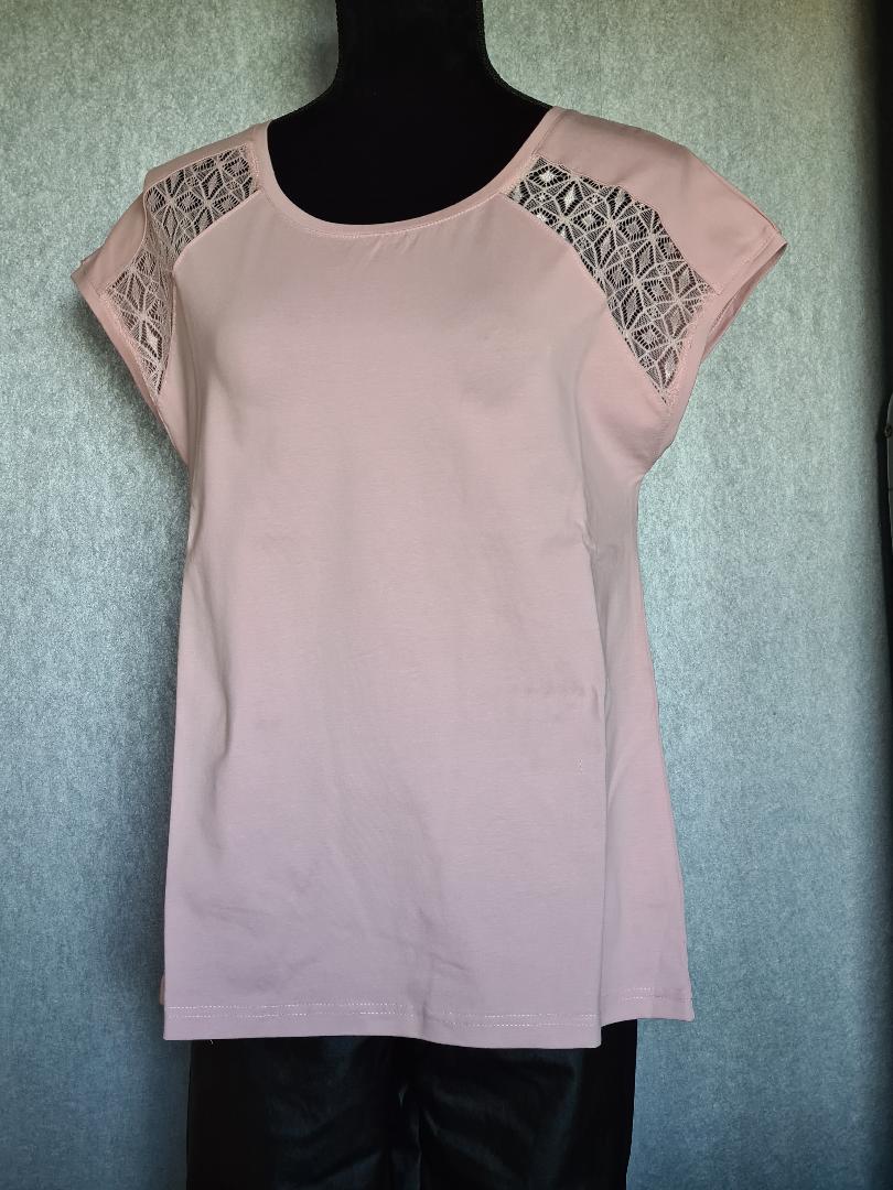 T-Shrit med spets på axlarna  Gammelrosa  MICHA