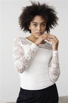 Lacy Roundneck Blouse Offwhite KAFFE NOOS