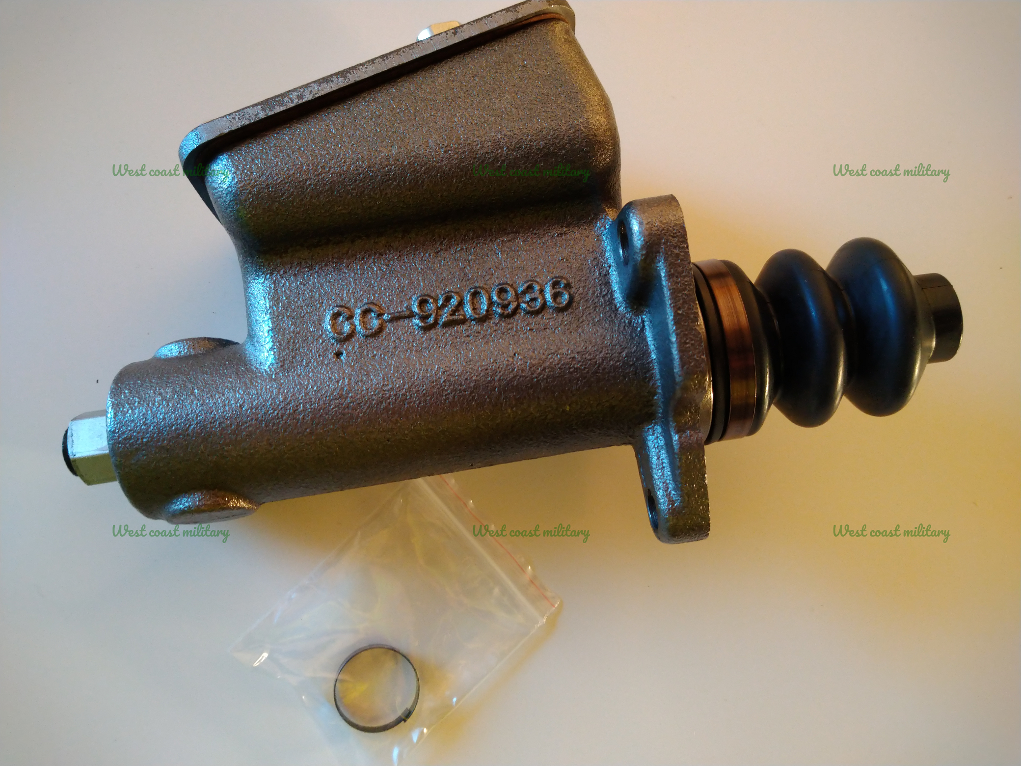 Huvudbromscylinder - 2