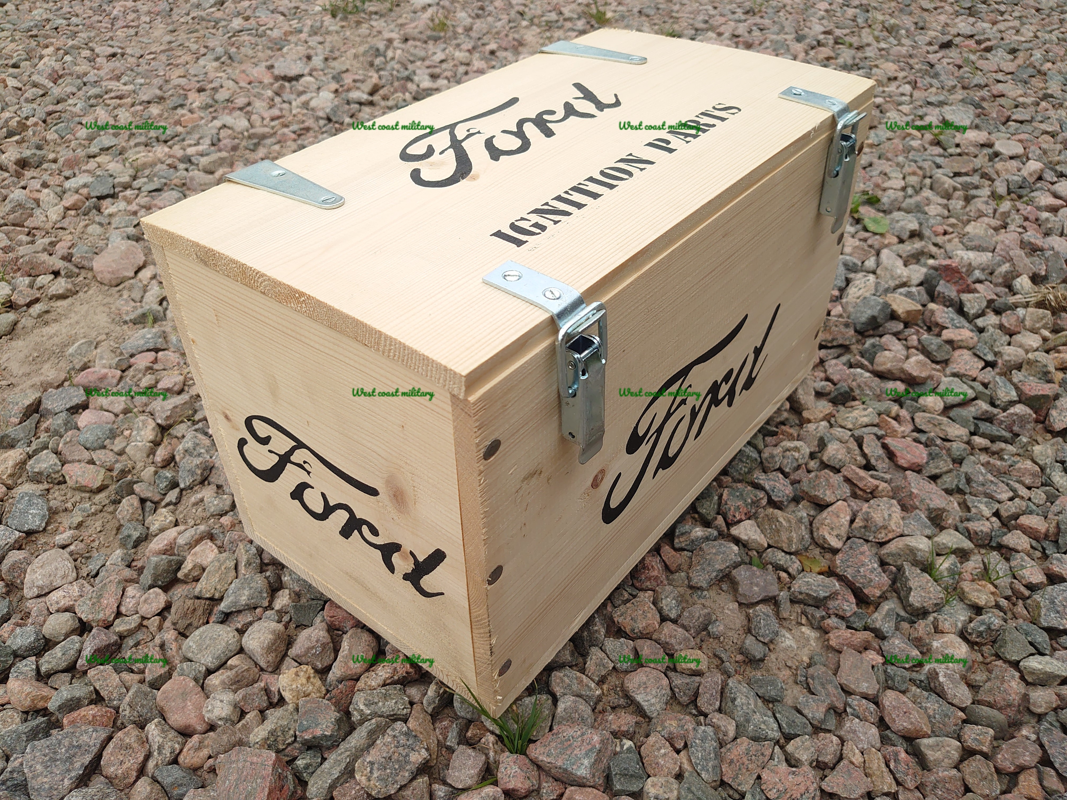 Ford spare part box - 3