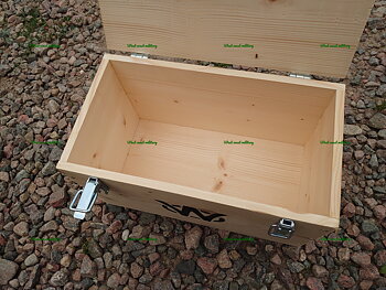 Willys  spare part box