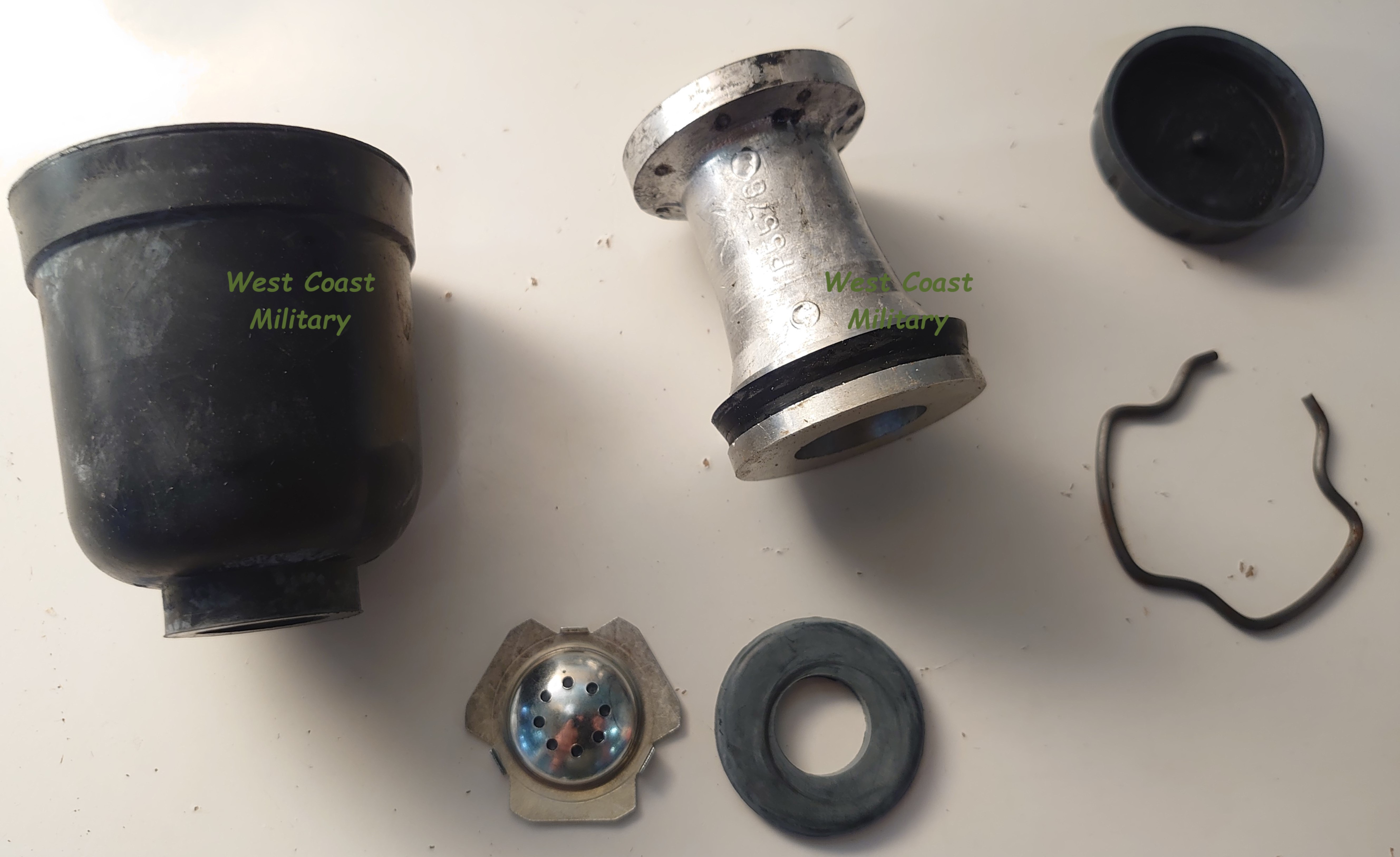 Master cylinder repair kitt