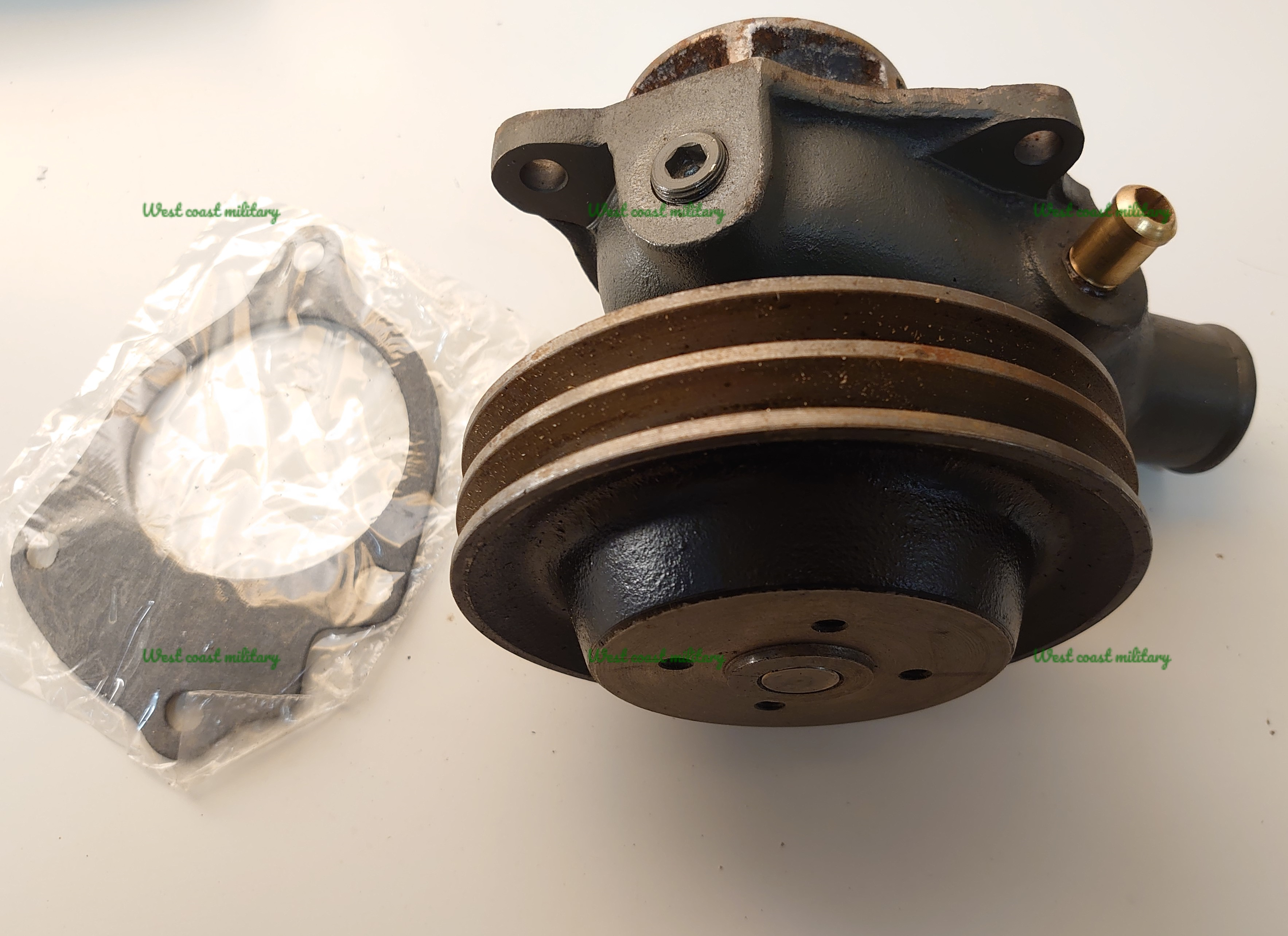 Water pump M38 and M38A1