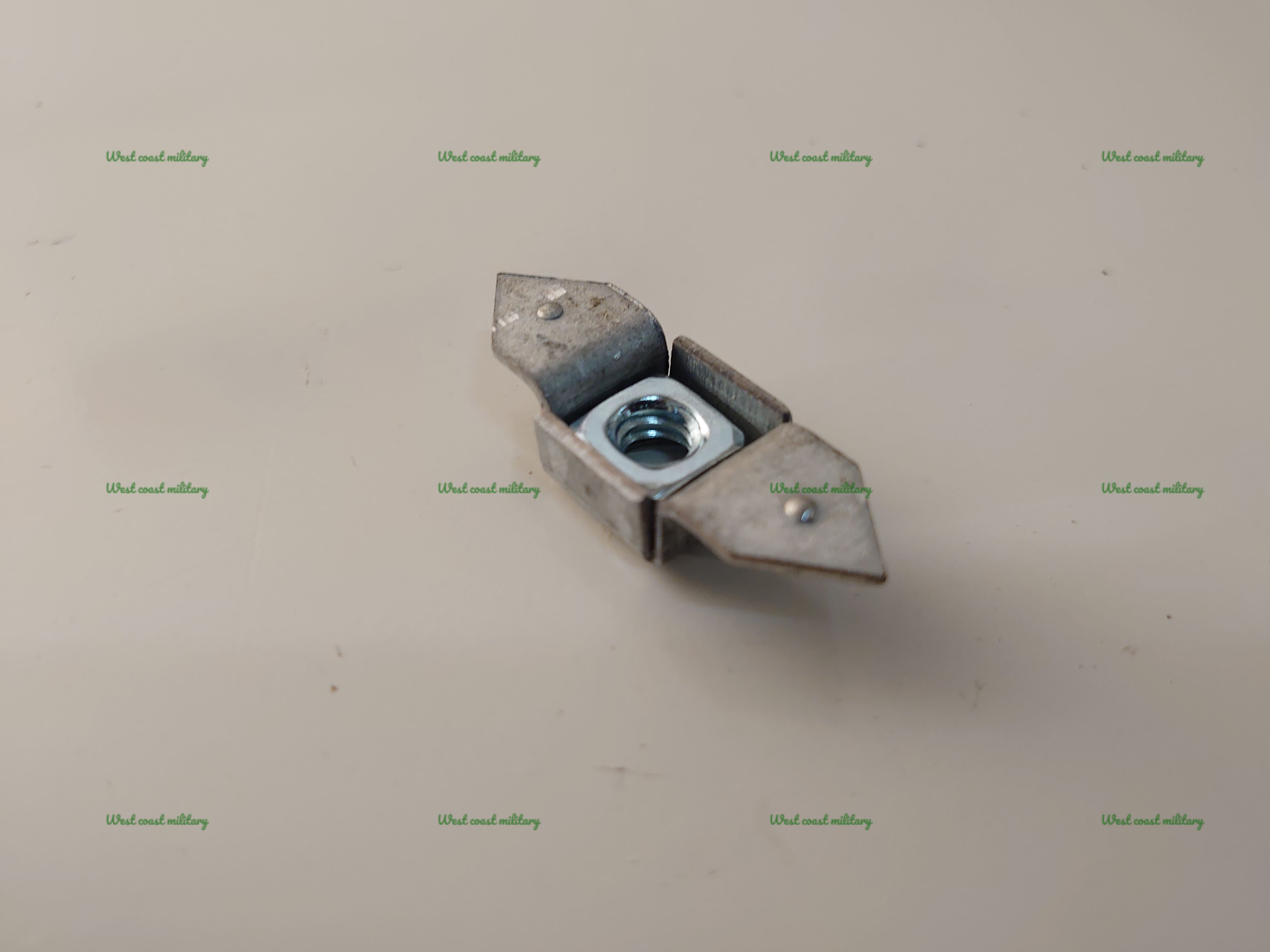 1/4  cadge nut - 2