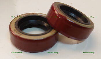 Seals selector shaft pair