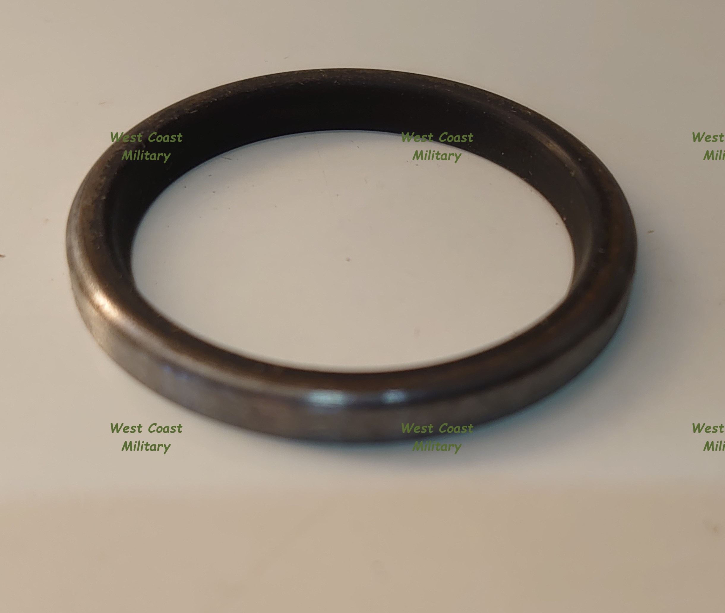Bellcrank oil seal
